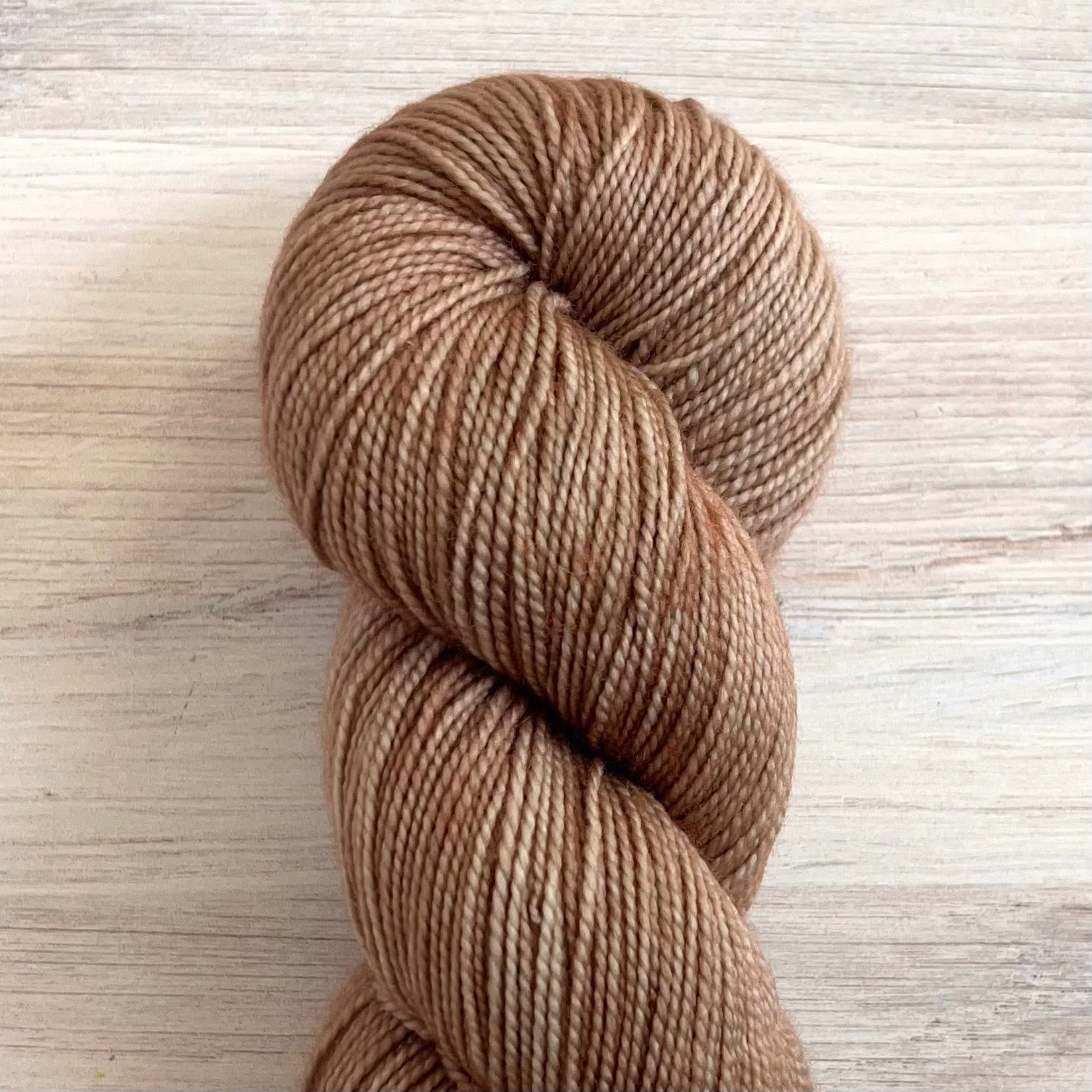 Dirtywater Dyeworks-Lillian-yarn-093 Wheat-gather here online