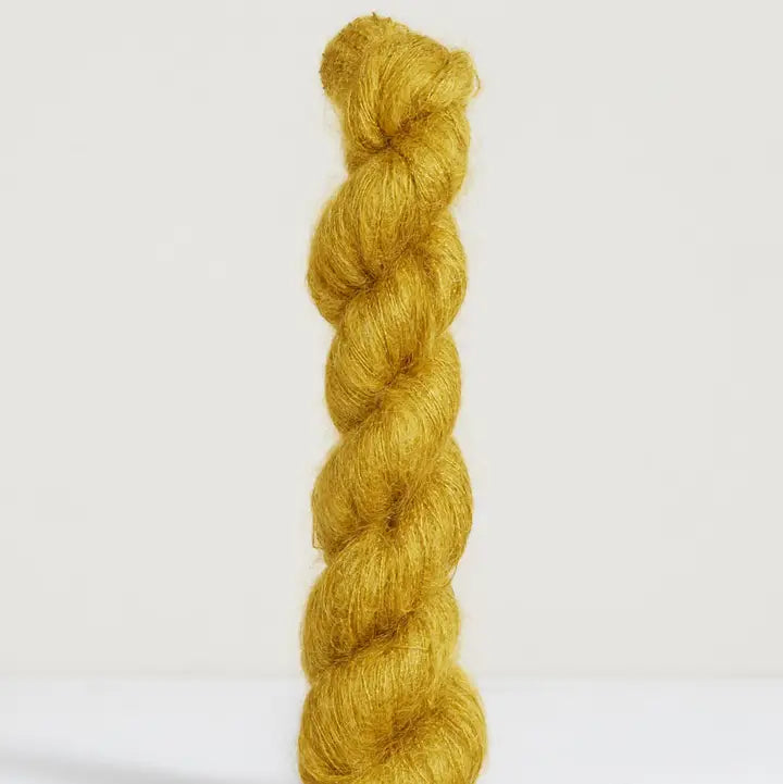Urth Yarns-Bonmoher-yarn-G10 Derecho-gather here online