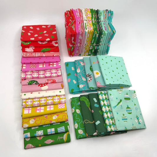 Fat Quarter Bundle of Merry Happy (25 Pieces)