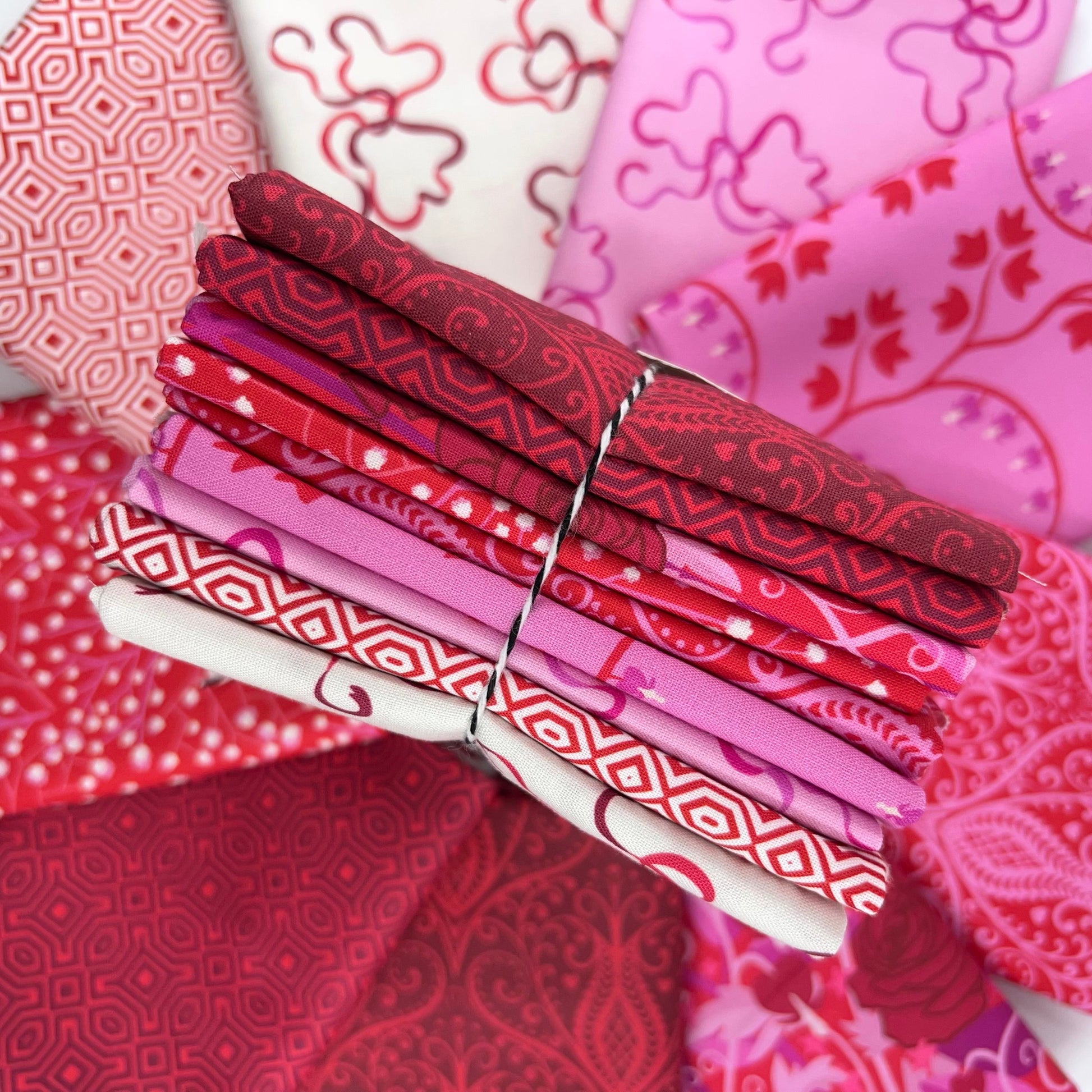 Andover Fabrics-Fat Quarter Bundle of Heart Nouveau (9 Pieces)-fat quarters-gather here online