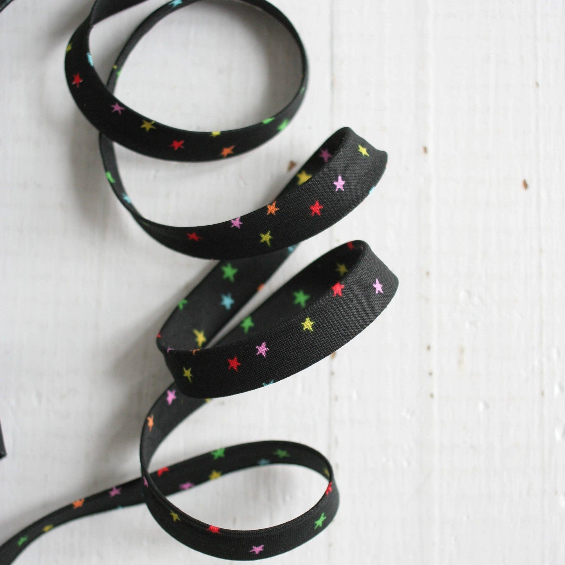 Bessie Pearl Binding Co-1/2" Double Fold Bias Binding - Starry Mini Vivid Rainbow-trim-gather here online