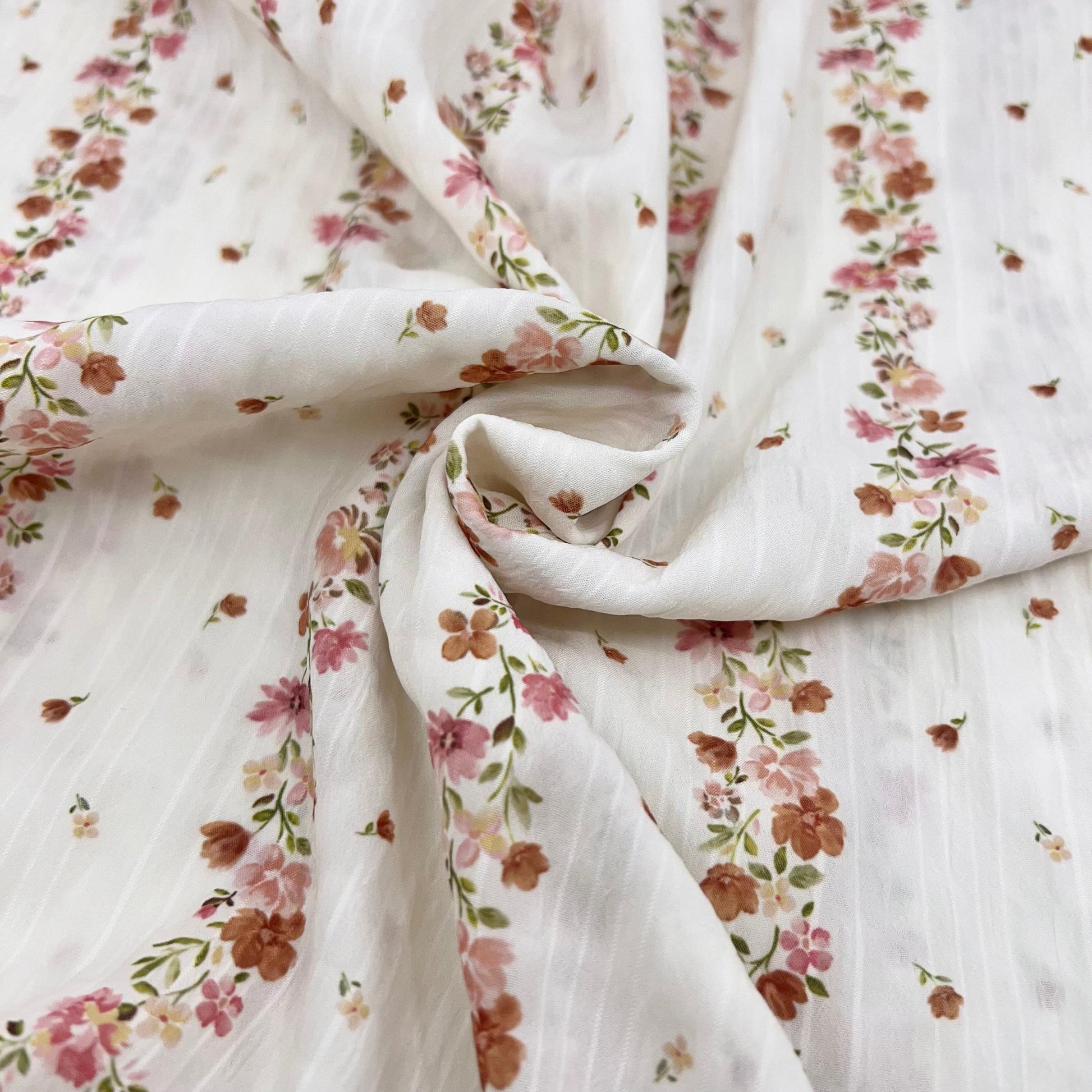 Vingtsept-Seersucker - Maritza-fabric-gather here online