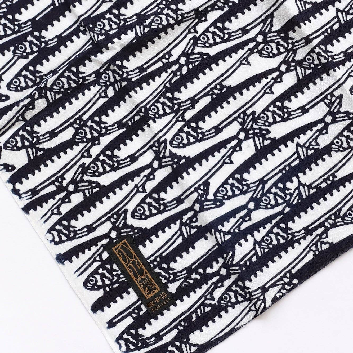 Curious Corners-Izumimomen Tenugui - Sardine-accessory-gather here online