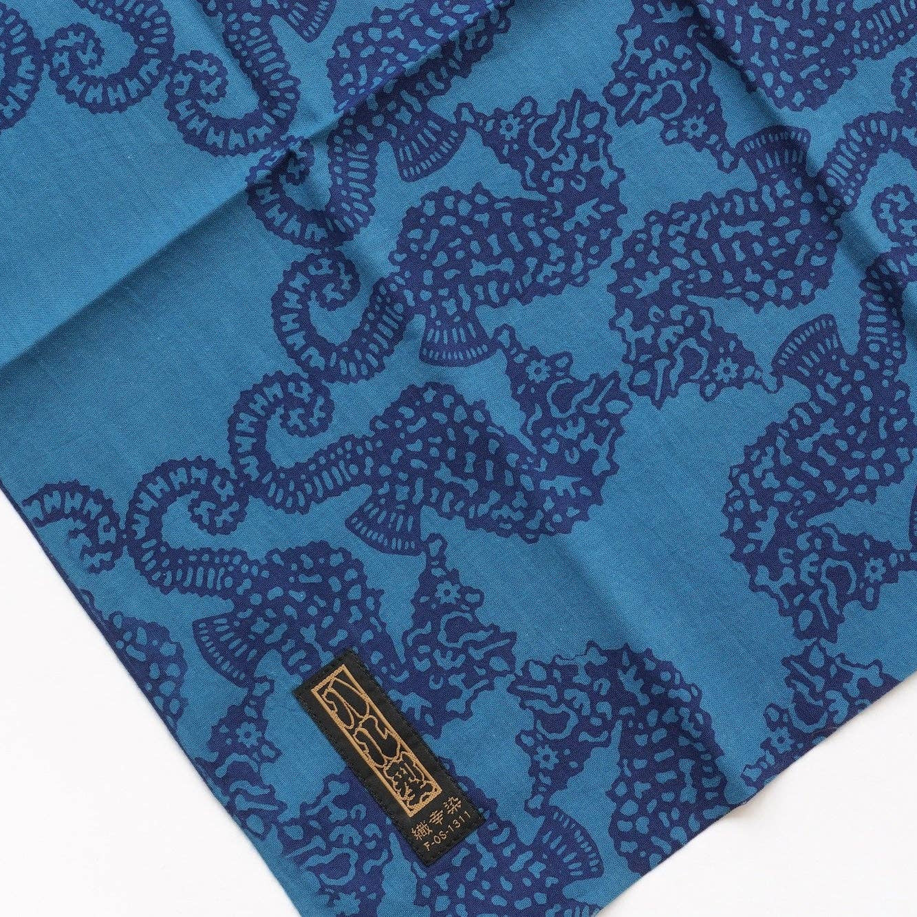 Curious Corners-Izumimomen Tenugui - Seahorse-accessory-gather here online