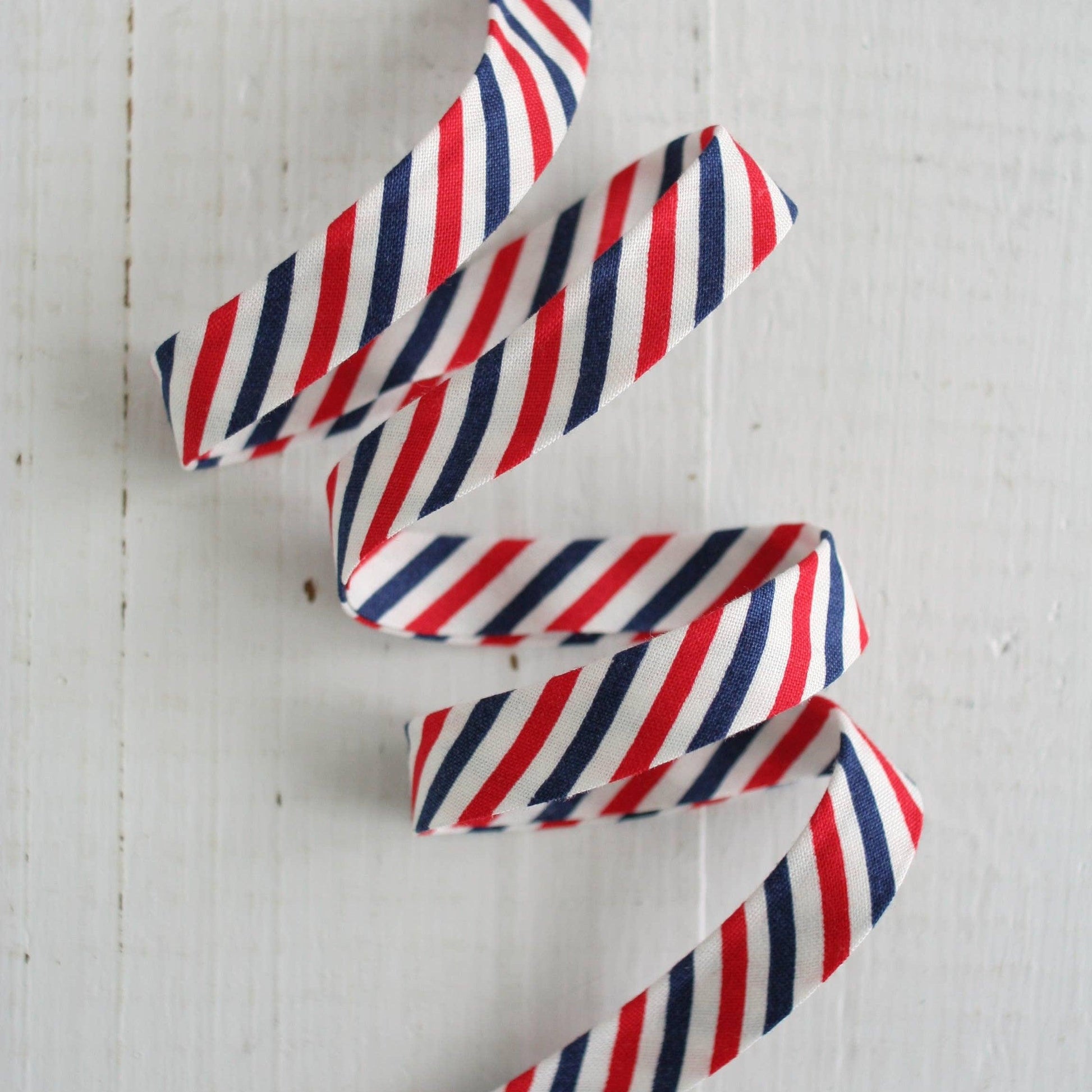 Bessie Pearl Binding Co-1/2" Double Fold Bias Binding - Red White Blue Stripe-trim-gather here online