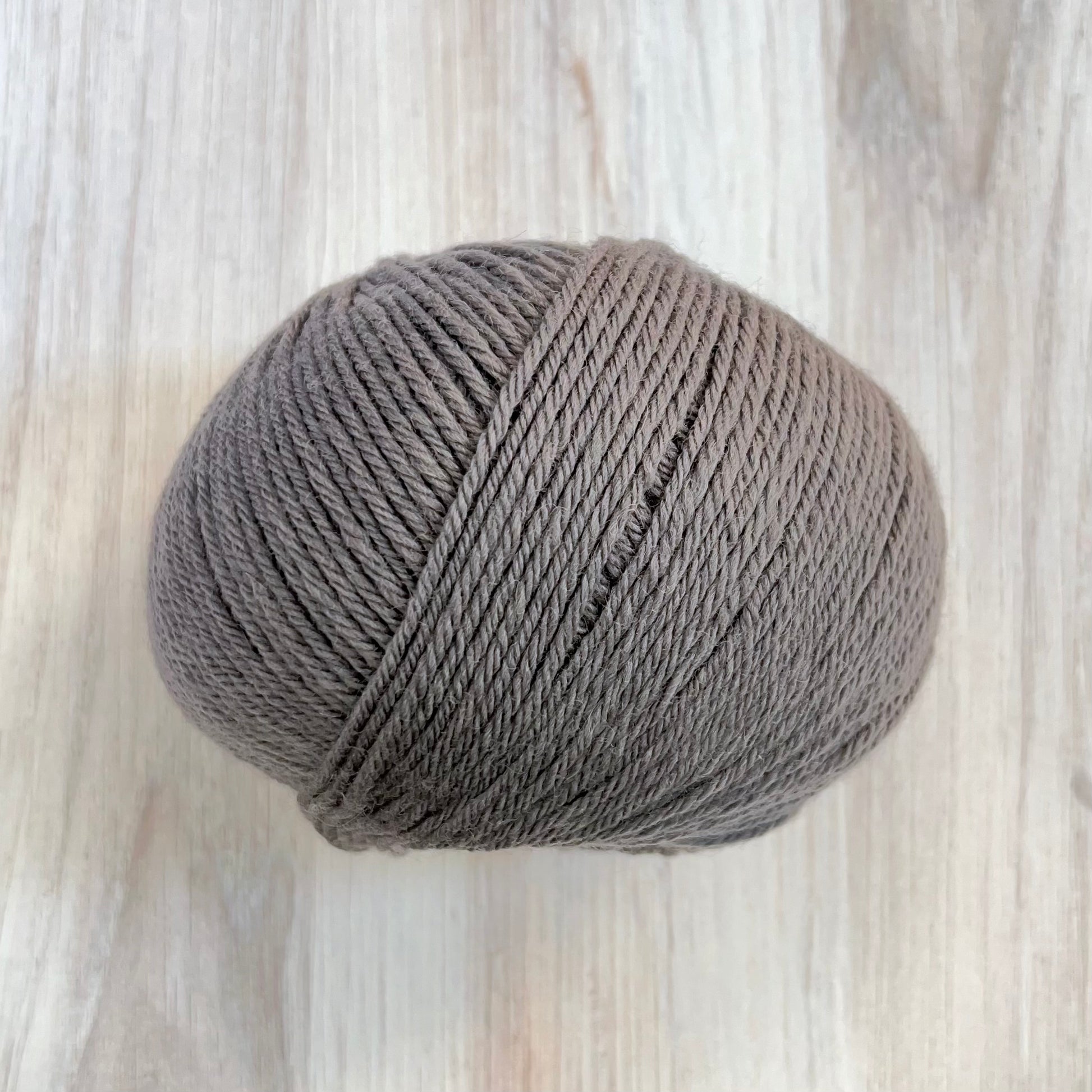 Ella Rae-Superwash Classic Wool-yarn-1003 Knight's Armor-gather here online