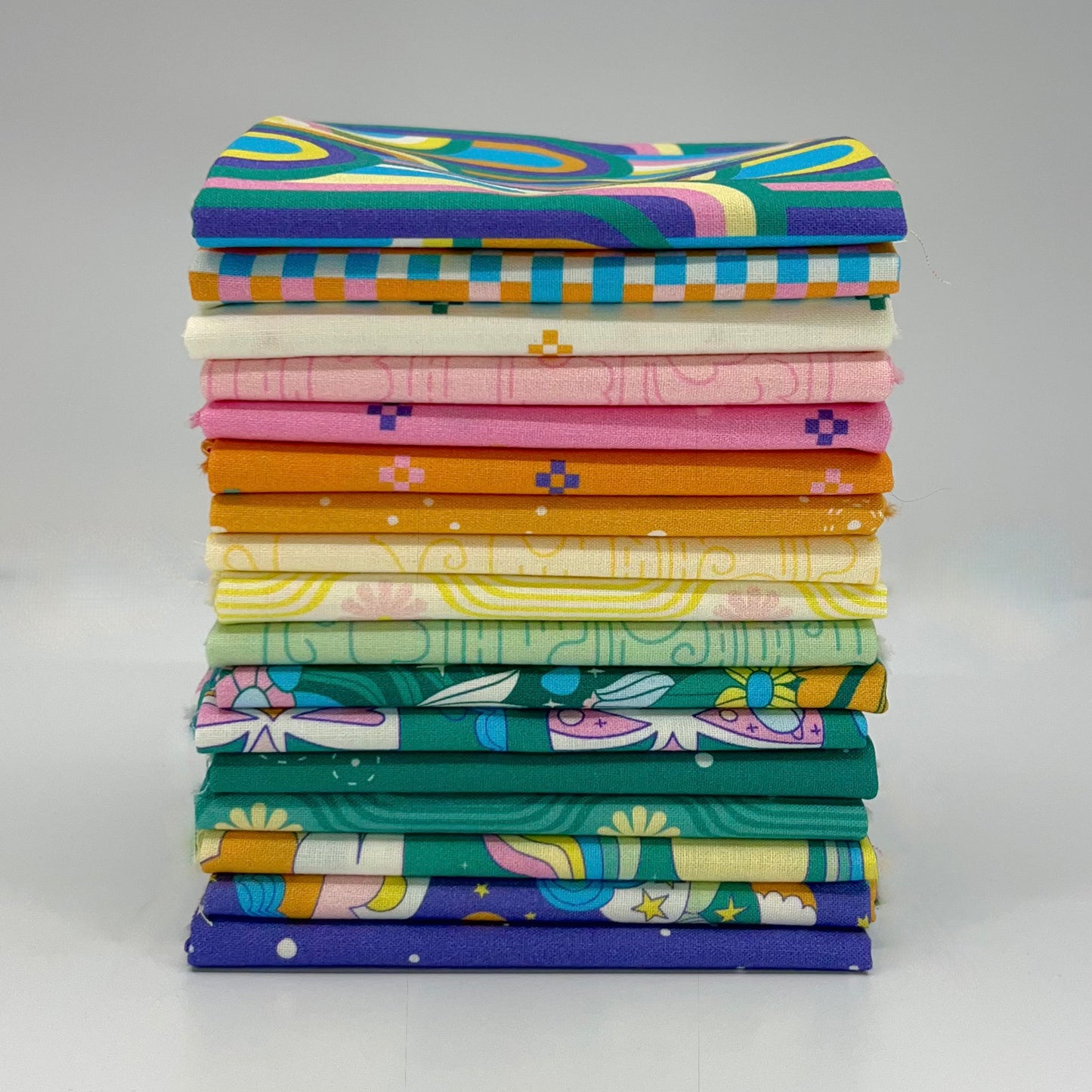 Cloud9-Fat Quarter Bundle of High in the Sky (17 Pieces)-fat quarters-gather here online