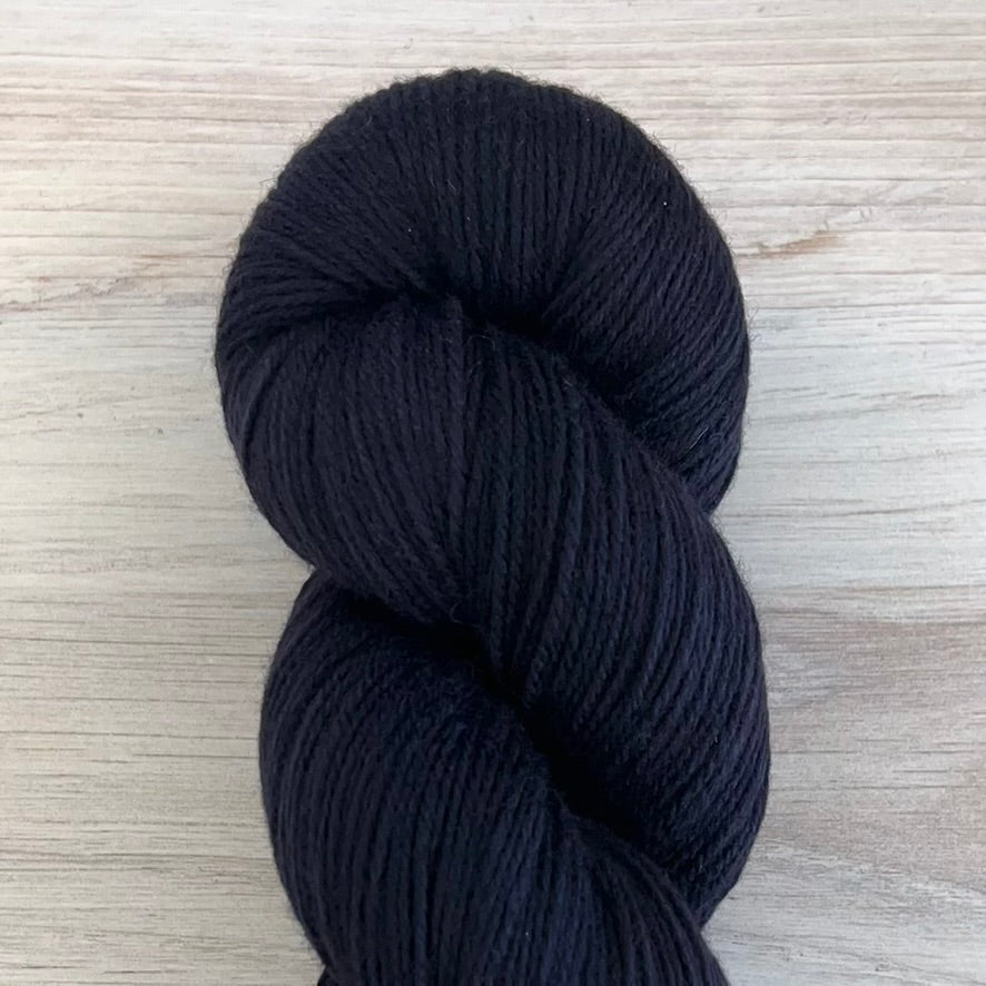 Fiber MacGyver-Shaniko Fingering-yarn-Midnight-gather here online