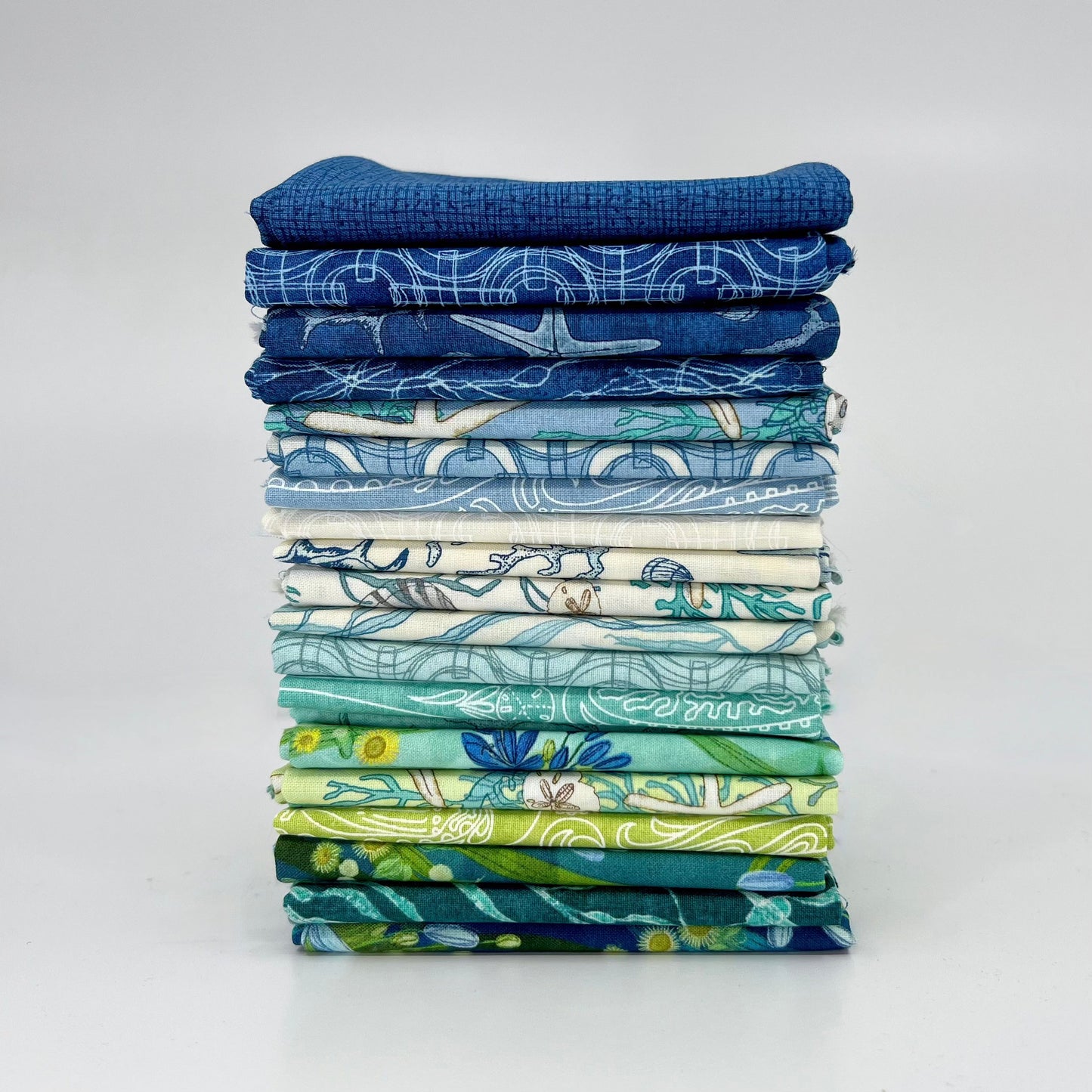 Riley Blake Designs-Fat Quarter Bundle of Serena Shores (20 Pieces)-fat quarters-gather here online