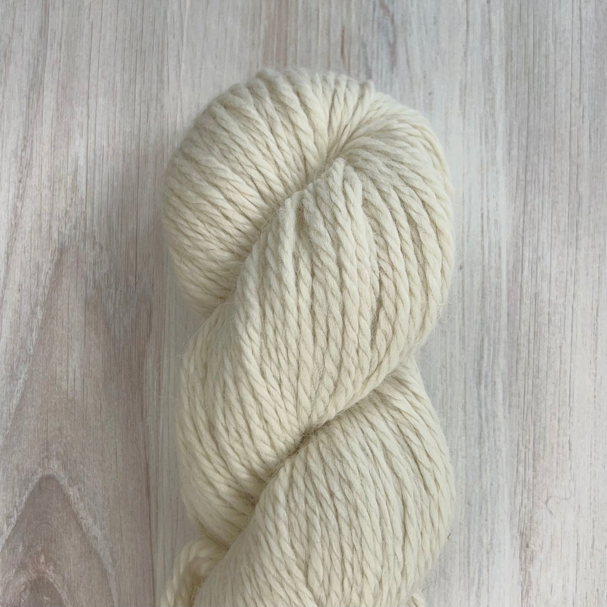 Juniper Moon Farm-Herriot Great-yarn-100-Raw White-gather here online