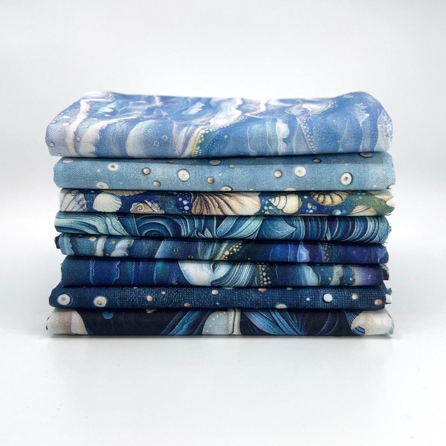 Fat Quarter Bundle of Ocean Fantasy (8 Pieces)