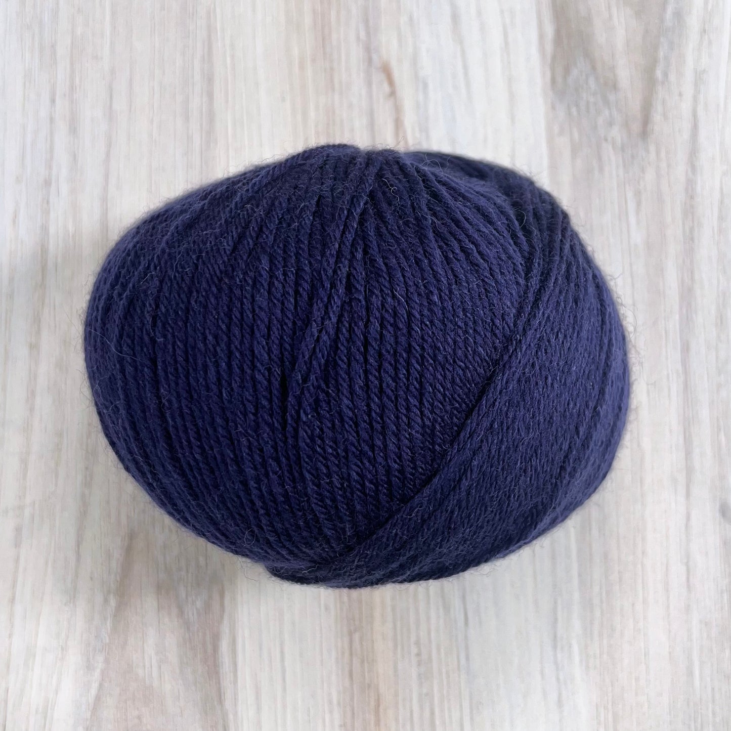 Universal Yarn-Deluxe Worsted Superwash-yarn-740 Twilight-gather here online