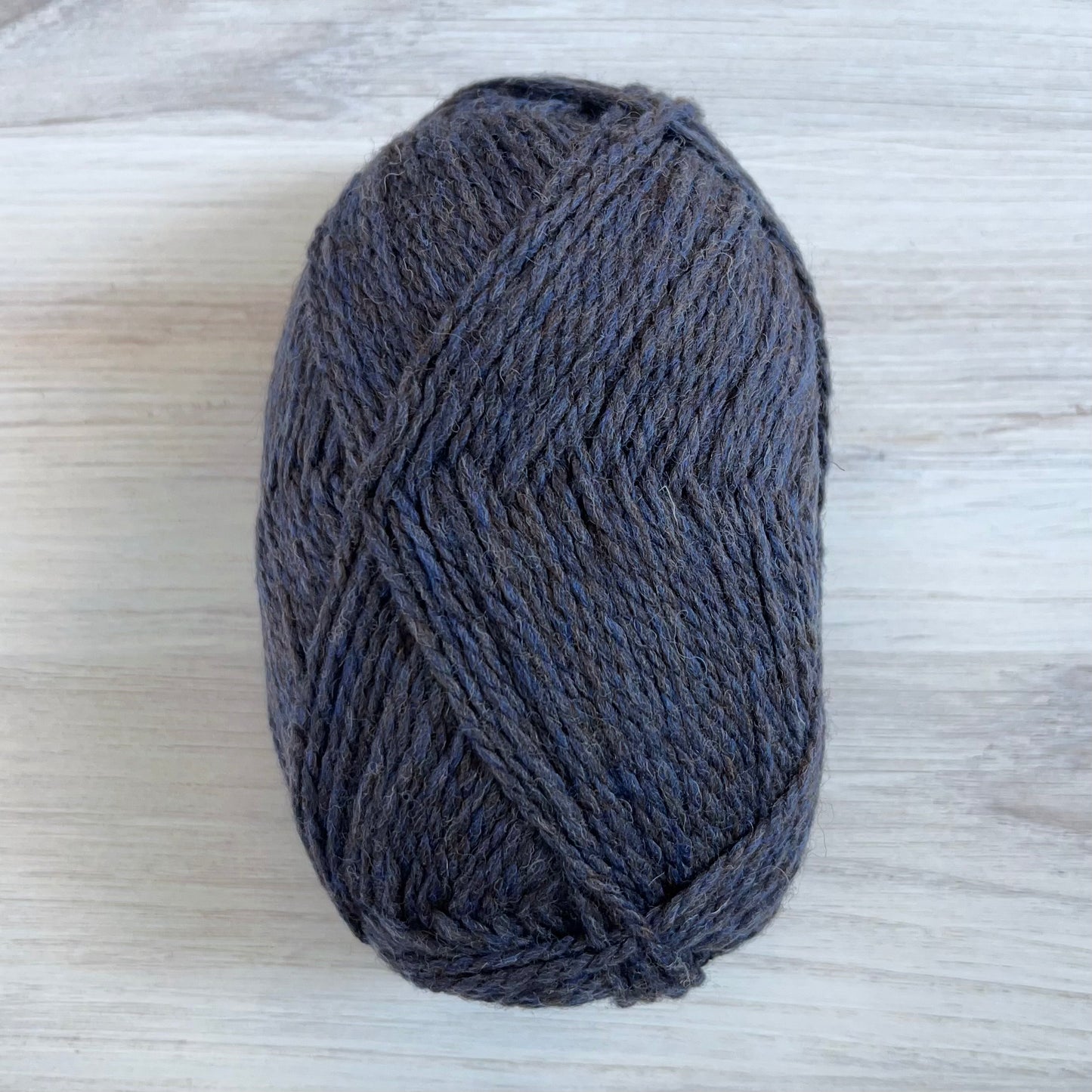 Retrosaria Rosa Pomar-Matiz-yarn-07 Indigo Blue Heather-gather here online