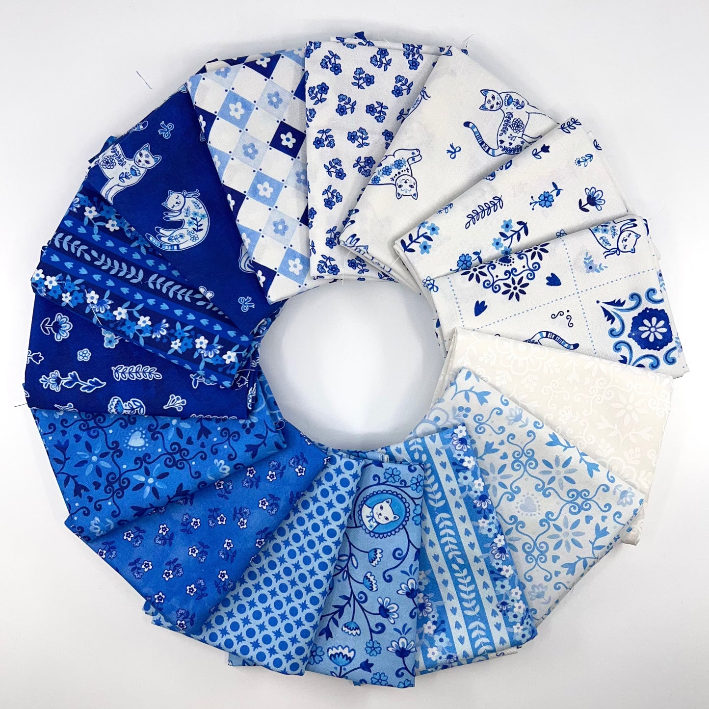 Fat Quarter Bundle of Chateau Meow (15 Pieces)
