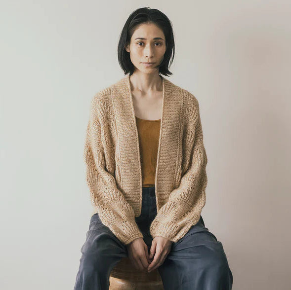 amirisu-amirisu assemblage Volume 2 / 2025-magazine-gather here online