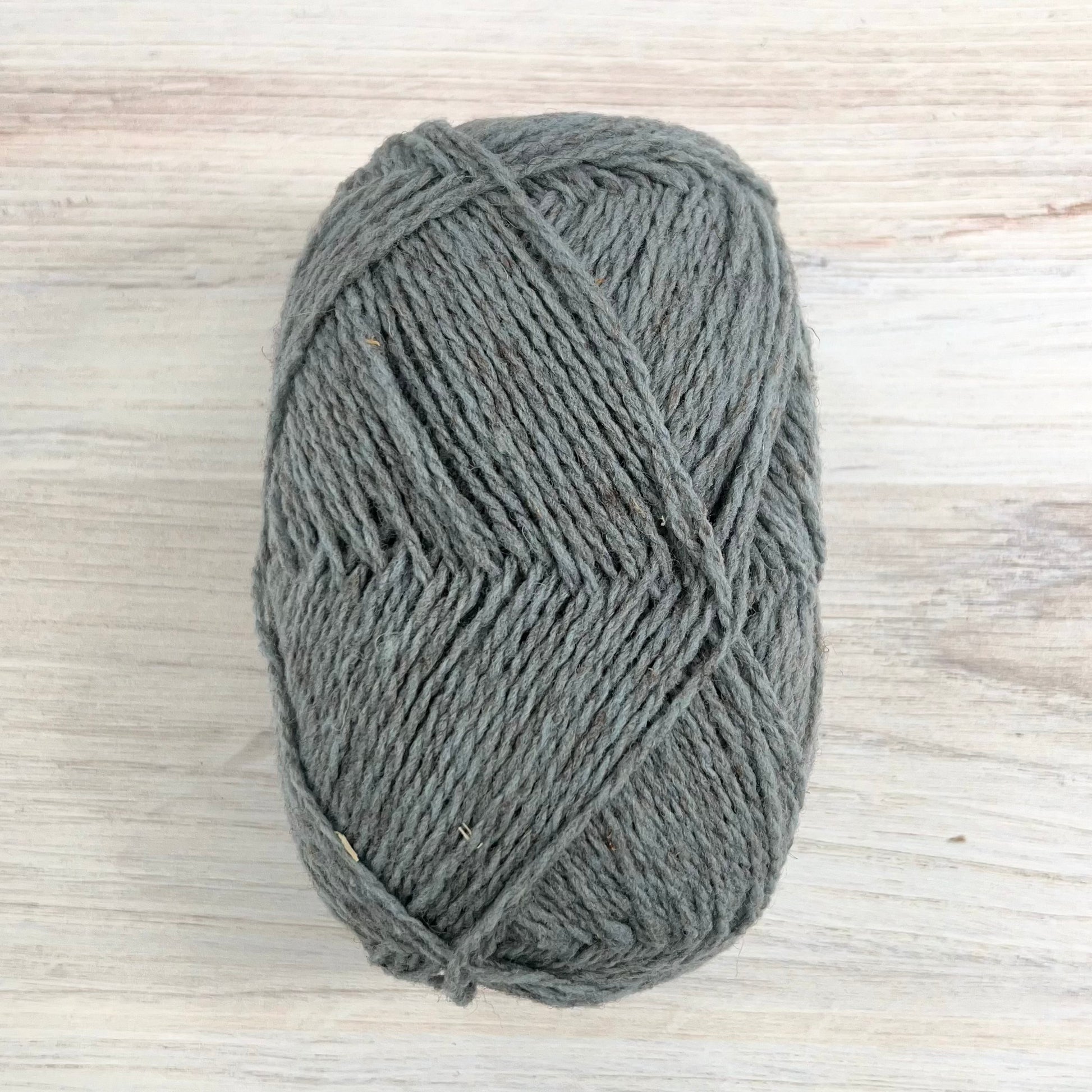 Retrosaria Rosa Pomar-Brusca-yarn-B568 Pale Aqua-gather here online