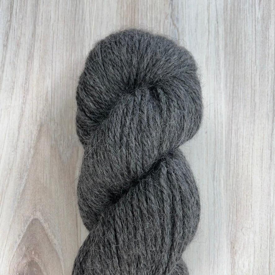 Juniper Moon Farm-Herriot Great-yarn-104-Charcoal Grey-gather here online