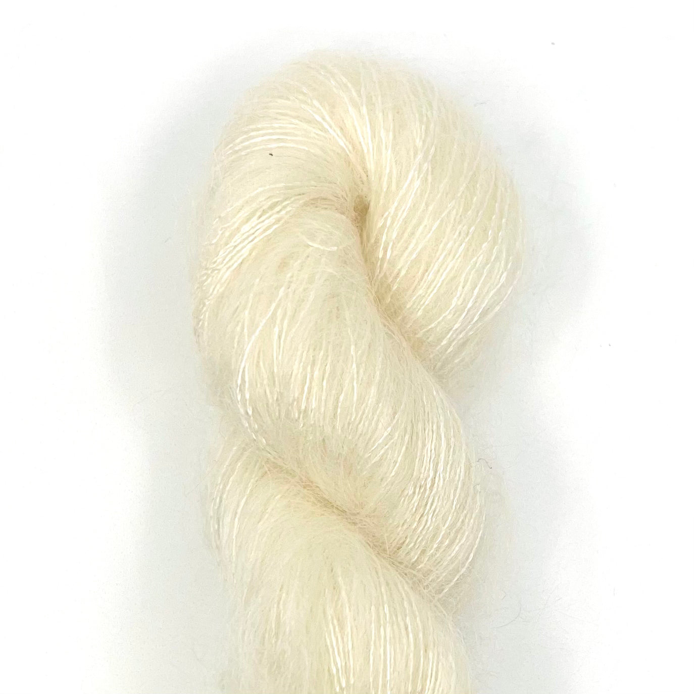 Urth Yarns-Bonmoher-yarn-N20 Cumulus-gather here online