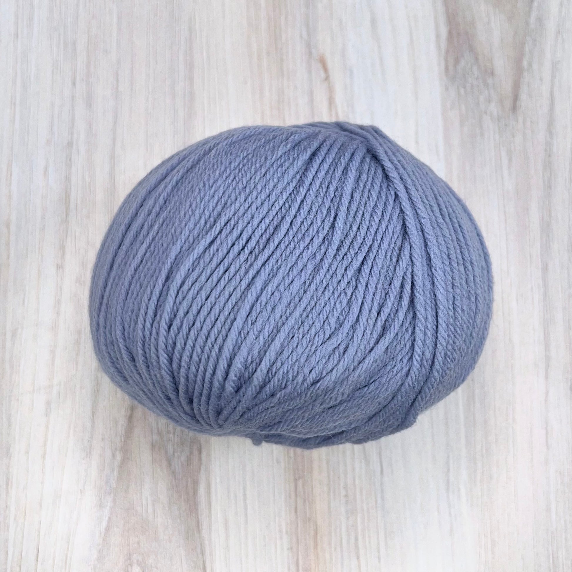 Universal Yarn-Deluxe Worsted Superwash-yarn-718 Dusty Blue-gather here online