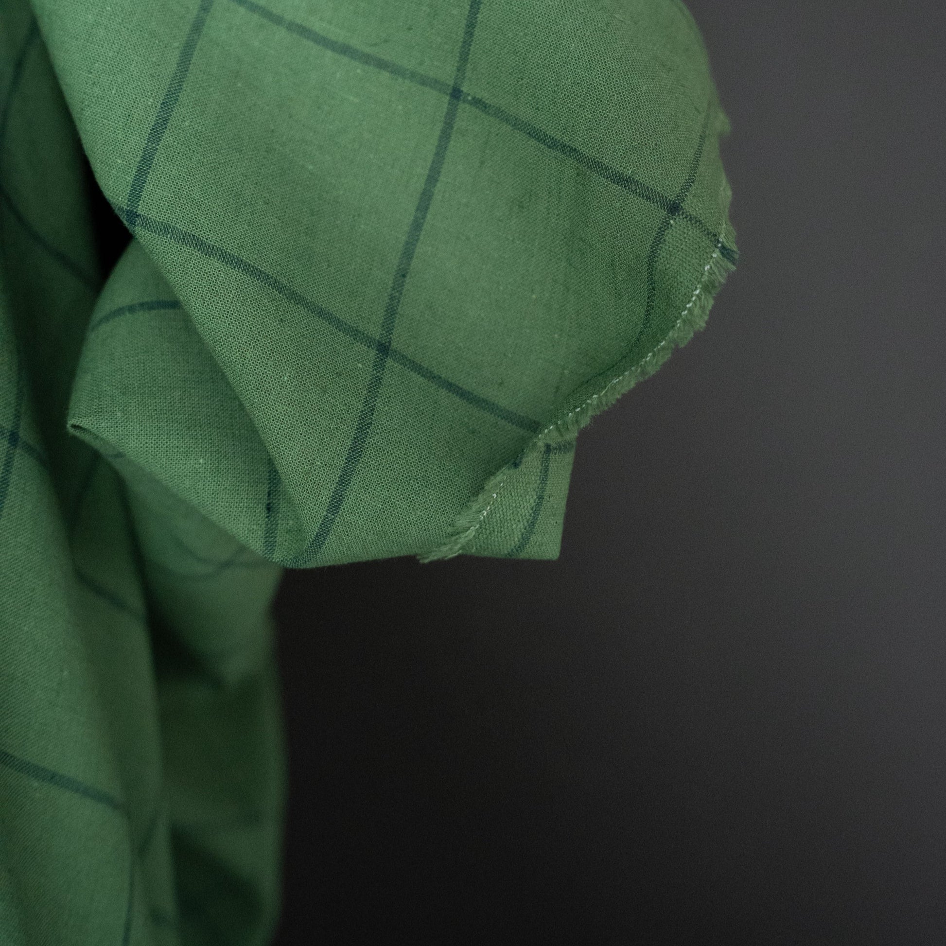 Merchant & Mills-Green Maze Cotton/Linen-fabric-gather here online