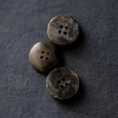 Merchant & Mills-Moorland Resin Buttons 20mm [3/4"] (each)-button-gather here online