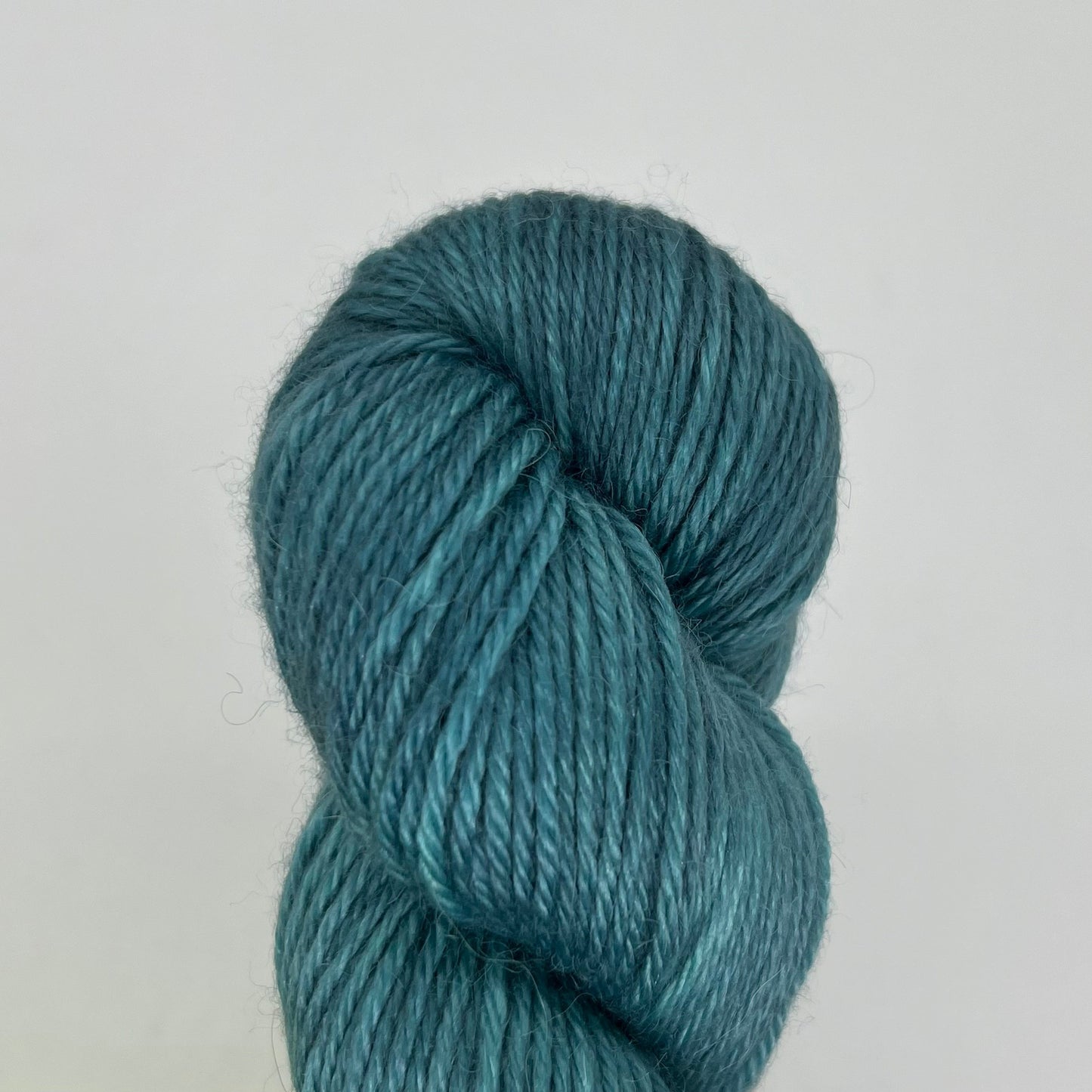 The Uncommon Thread-Heavenly DK-yarn-Salty Air-gather here online