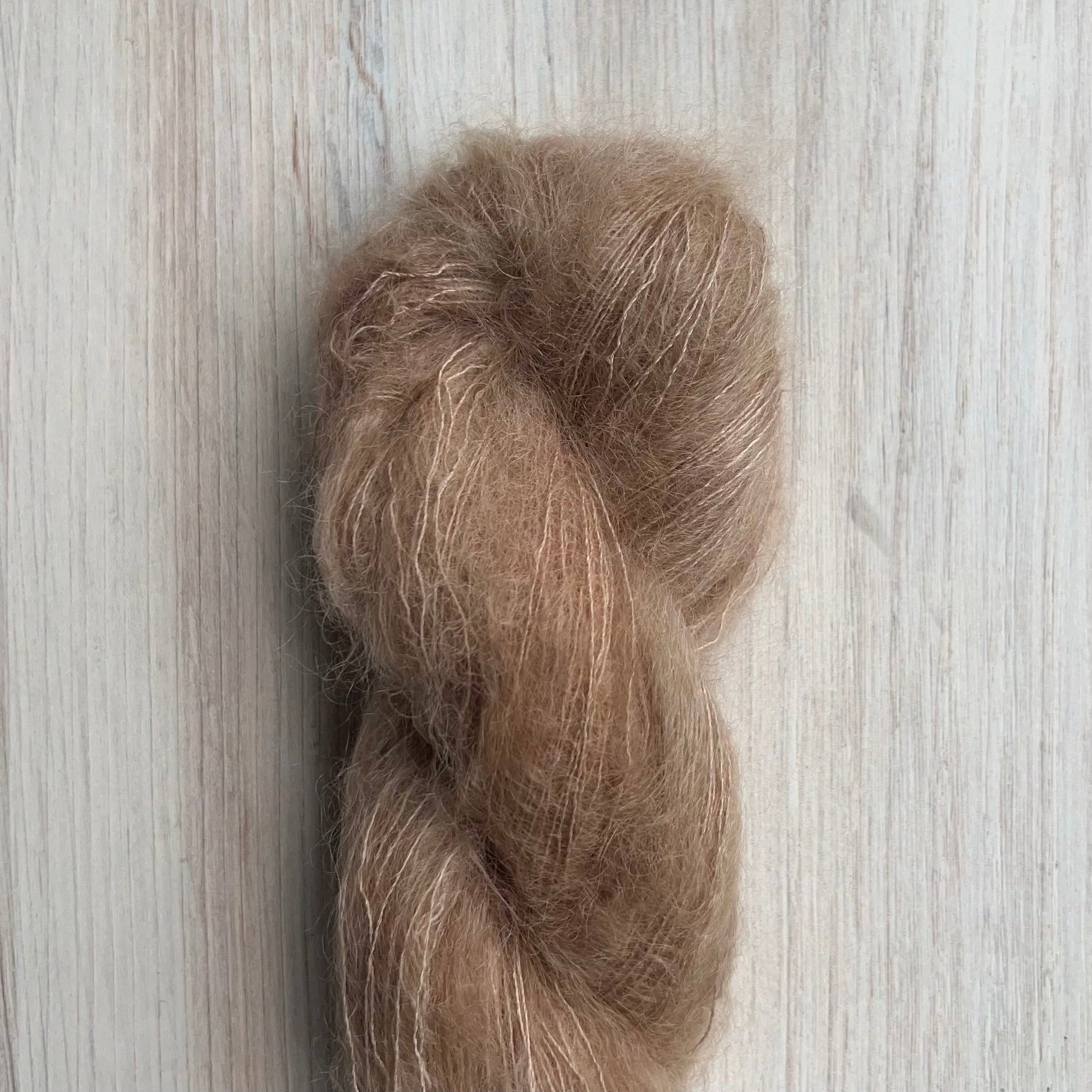 Dirtywater Dyeworks-Shimmer Mohair-yarn-Wheat-gather here online