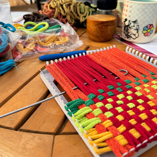 gather here classes-Weaving on a Potholder Loom-class-gather here online