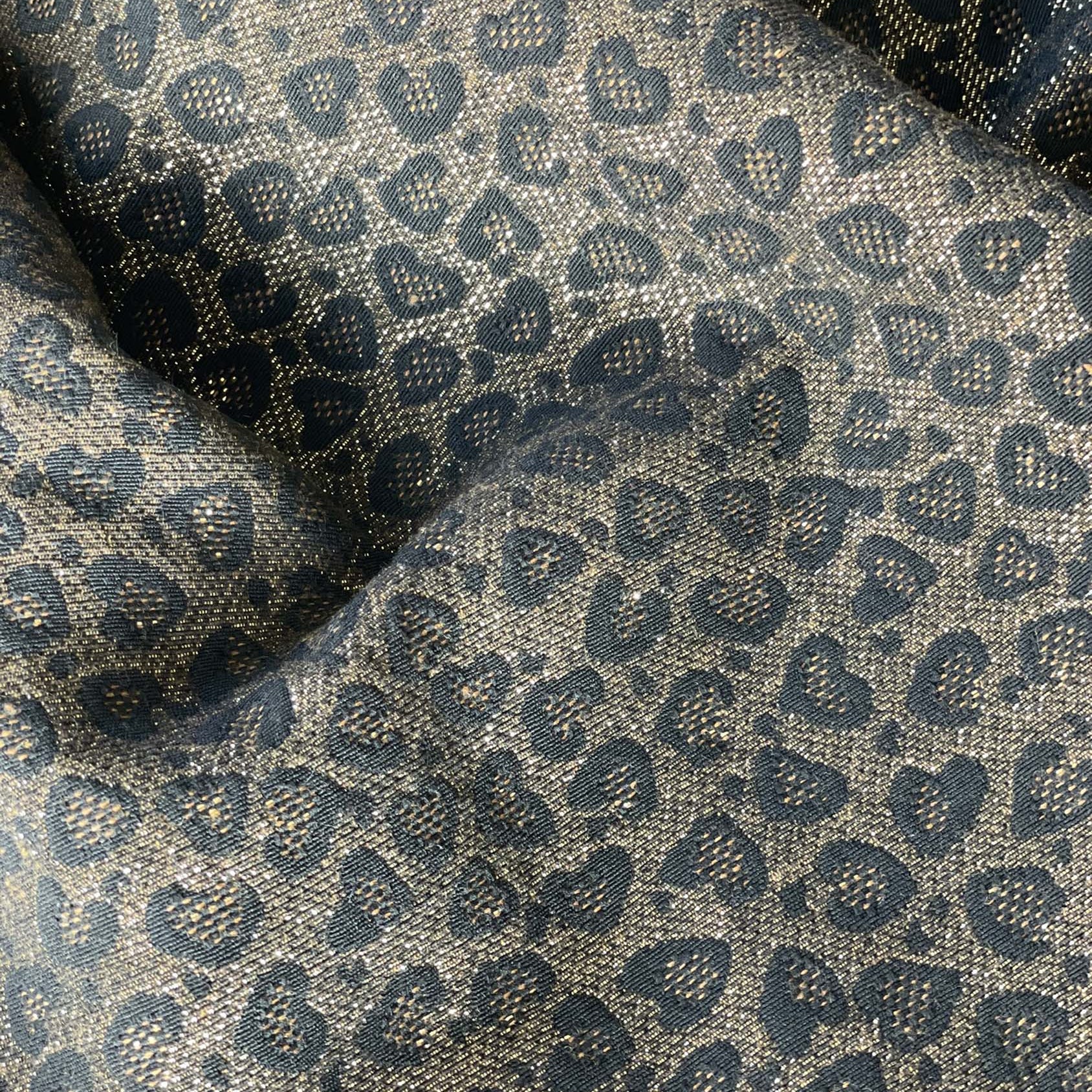 Vingtsept-Jacquard - Leo-fabric-gather here online