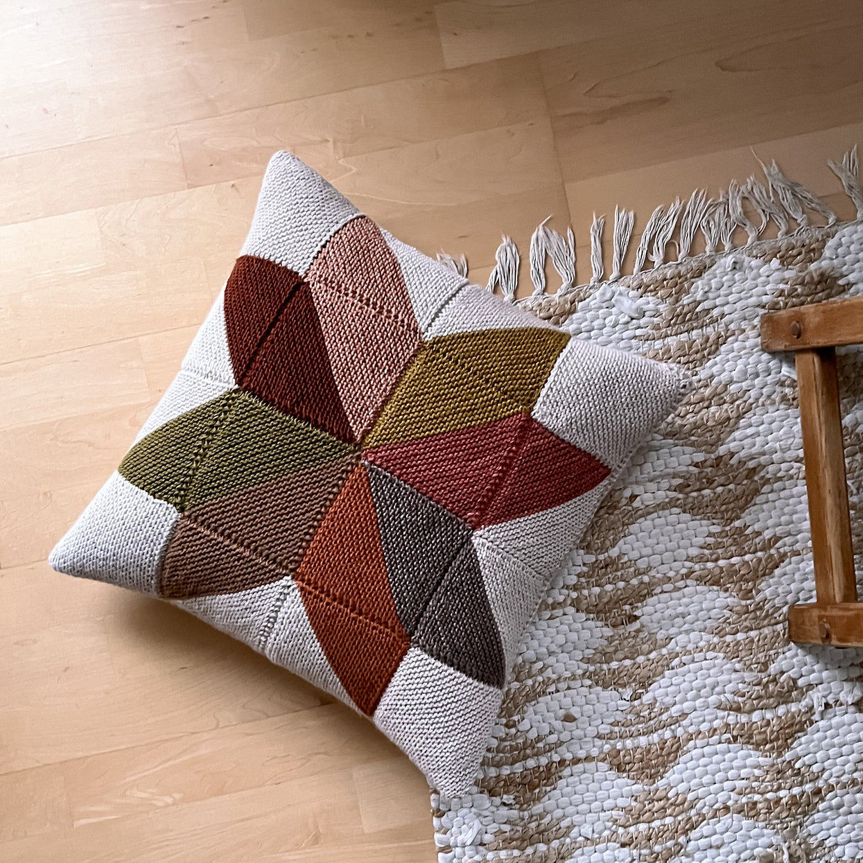 gather here classes-Knit Half Square Triangle Pillow - two sessions-class-gather here online