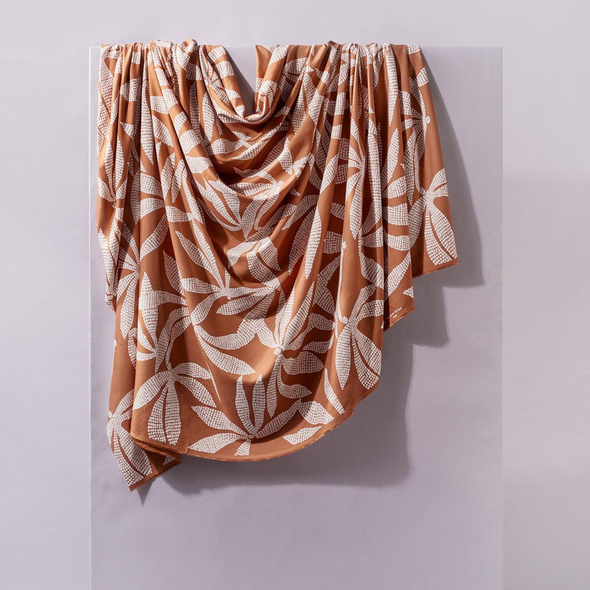 Atelier Brunette-Kaola Pecan Pie on Viscose-fabric-gather here online