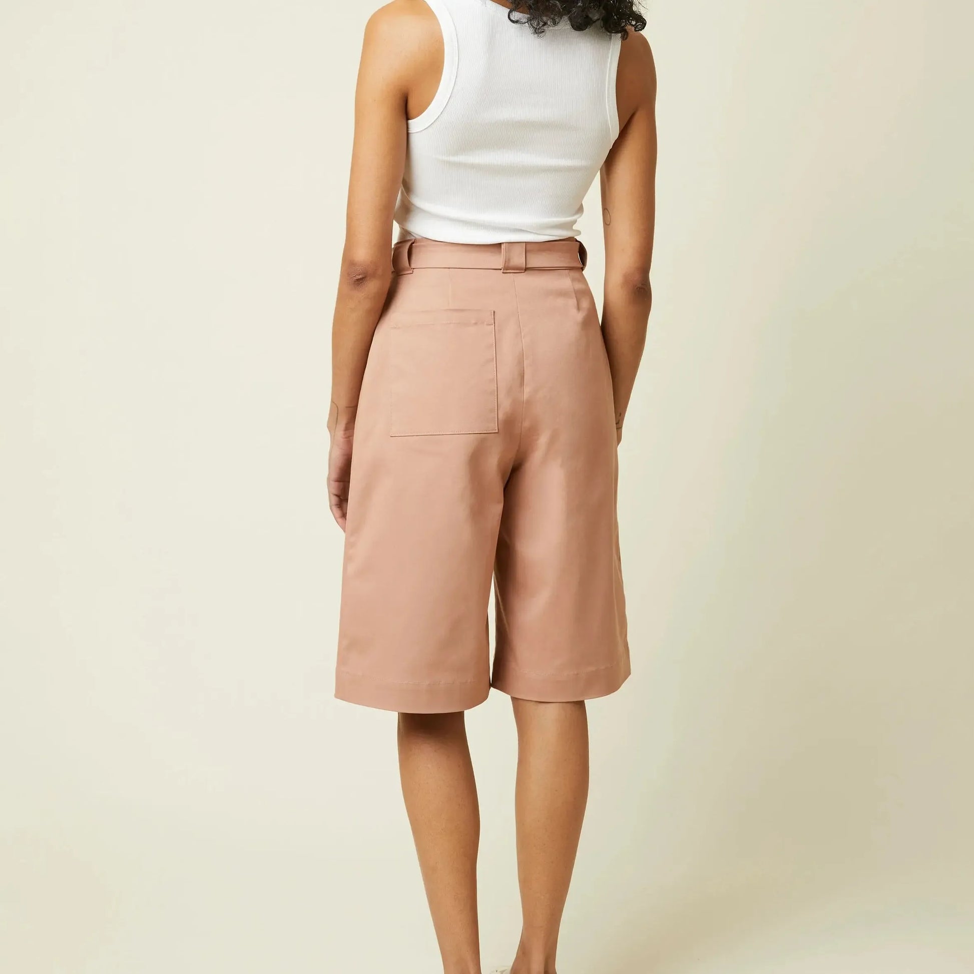 Atelier Brunette-LE Bermuda Shorts Pattern-sewing pattern-gather here online