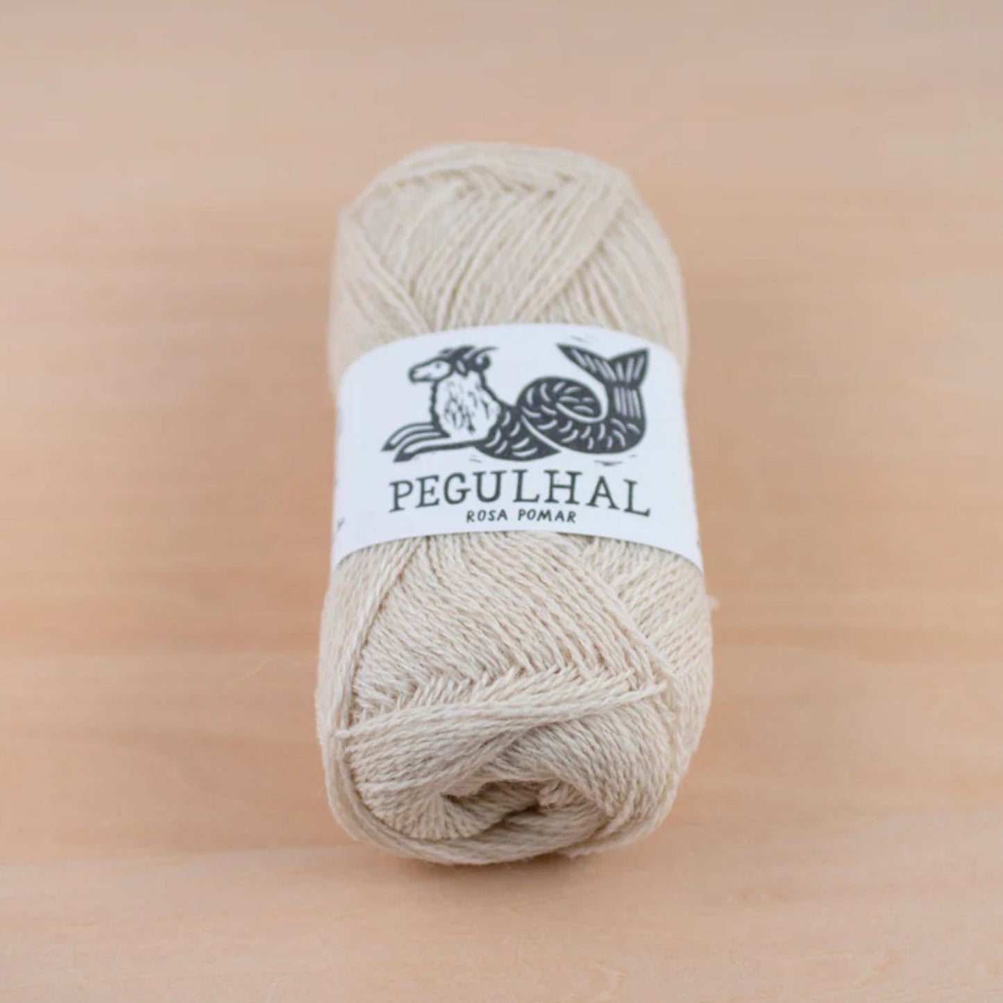 Retrosaria Rosa Pomar-Pegulhal-yarn-01 Undyed Natural White-gather here online