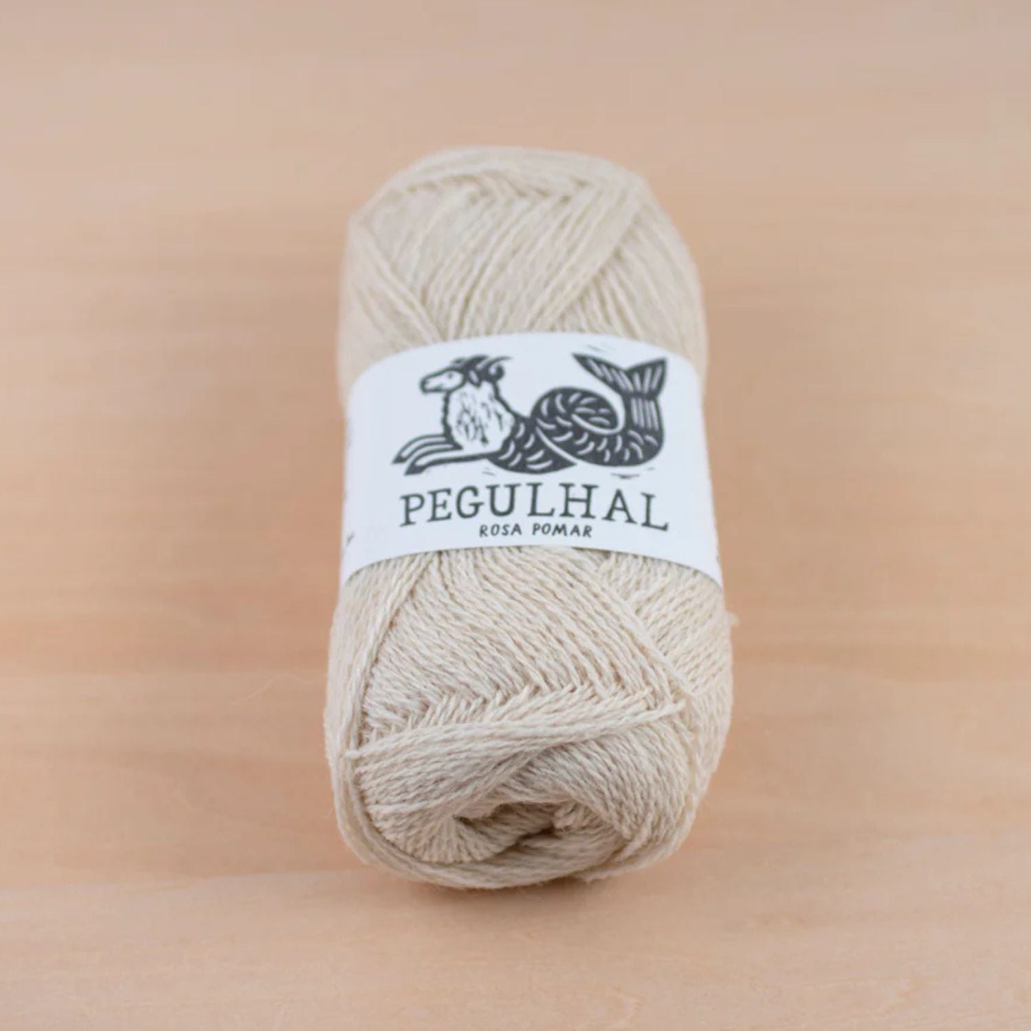 Retrosaria Rosa Pomar-Pegulhal-yarn-01 Undyed Natural White-gather here online