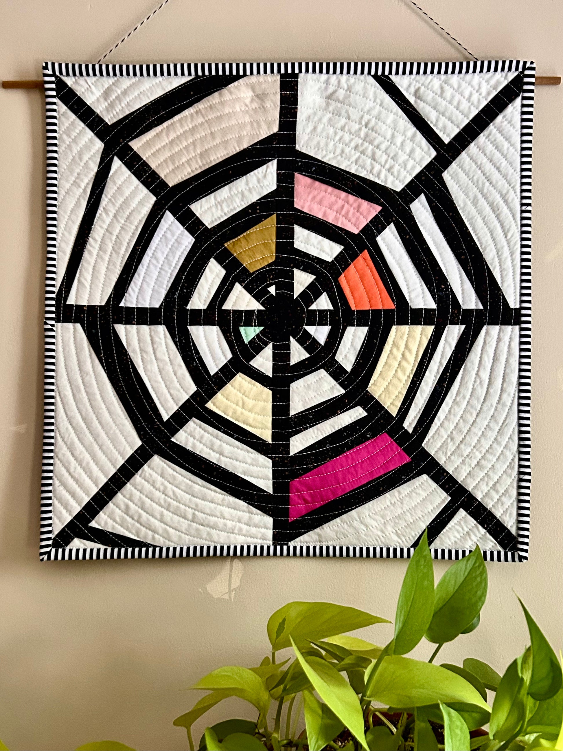 gather here classes-Spider Web Mini Quilt - 2 sessions-class-gather here online