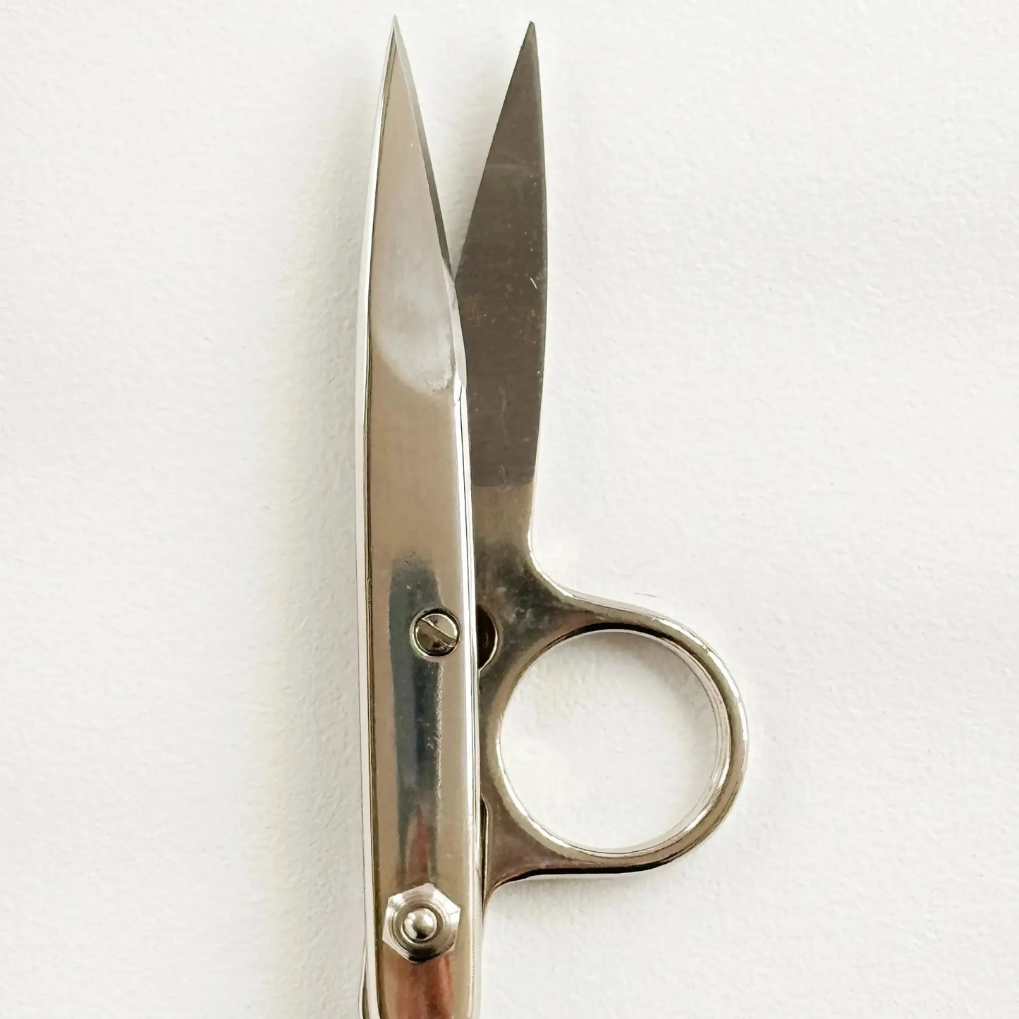 Studio Carta-Thread Clips - Red Leather Cover-scissors + snips-gather here online