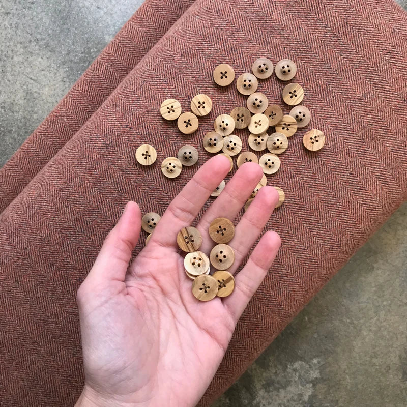 Retrosaria Rosa Pomar-Wooden Buttons 002 15mm [5/8"] (each)-button-gather here online