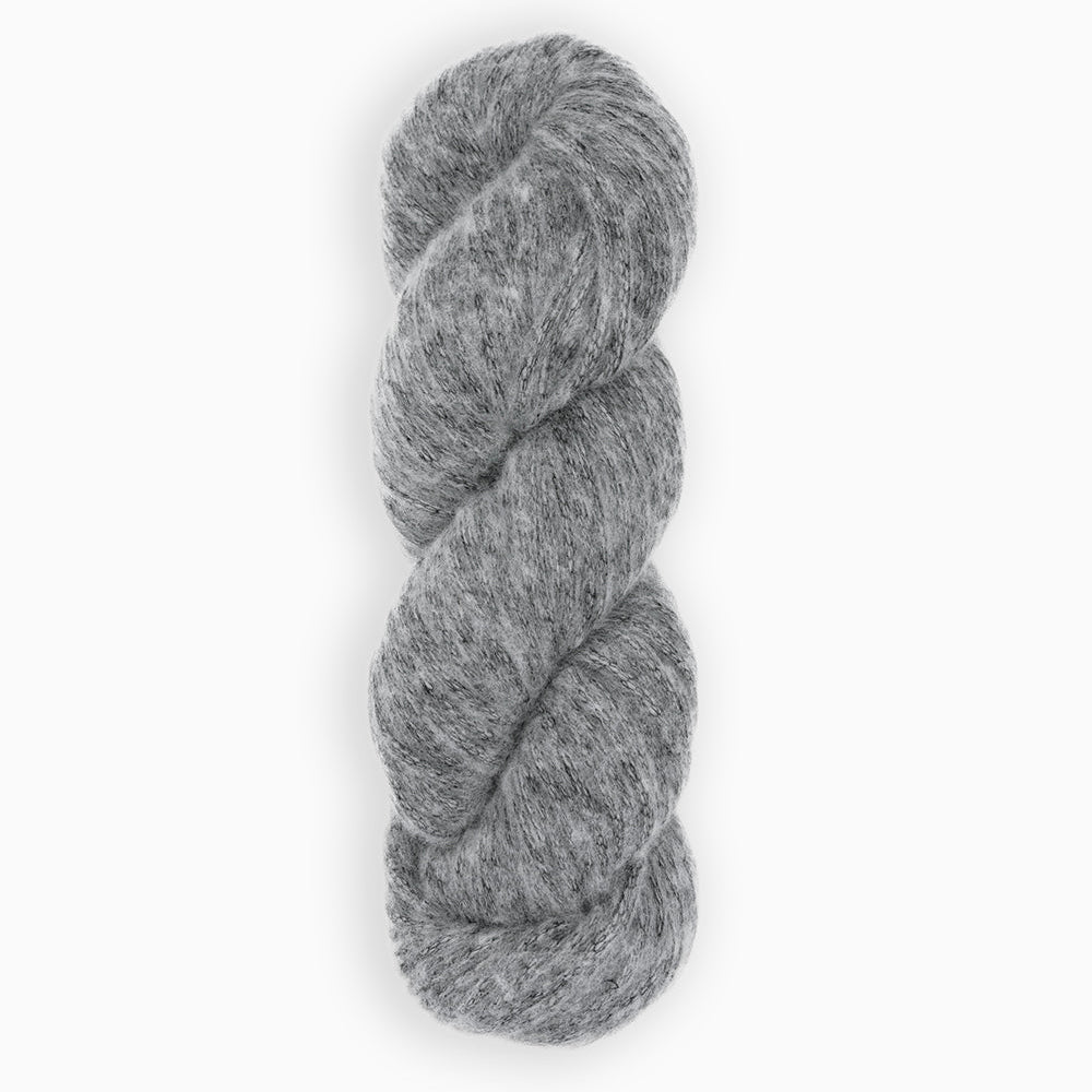Woolfolk-Luft-yarn-L31-gather here online