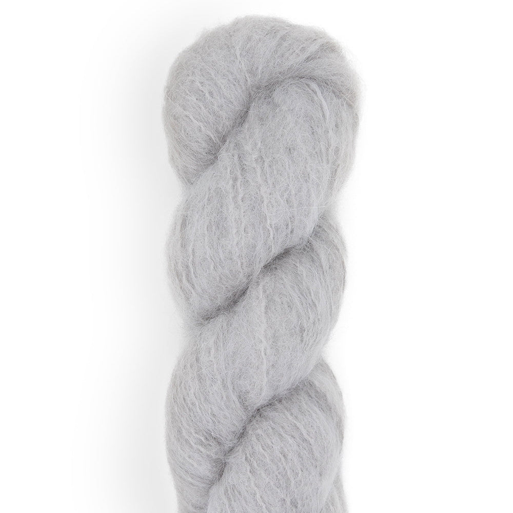 Woolfolk-Tåge-yarn-02-gather here online