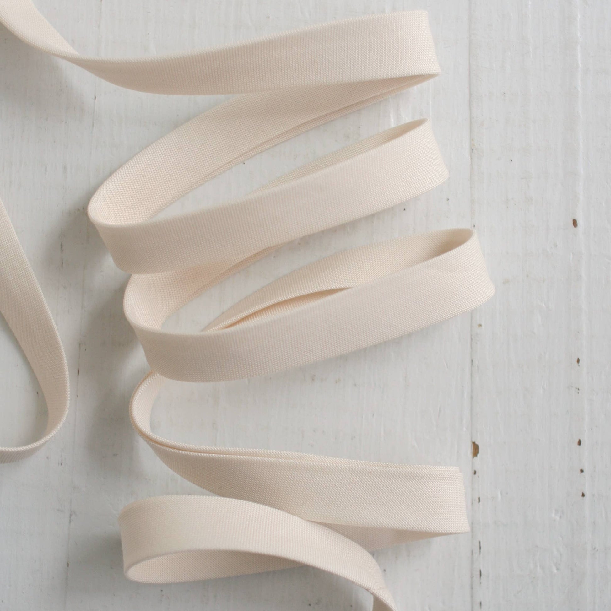 Bessie Pearl Binding Co-1/2" Double Fold Bias Binding - Cream Solid-trim-gather here online
