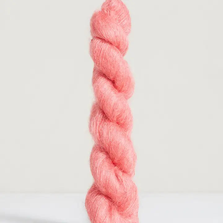 Urth Yarns-Bonmoher-yarn-R30 Aurora-gather here online