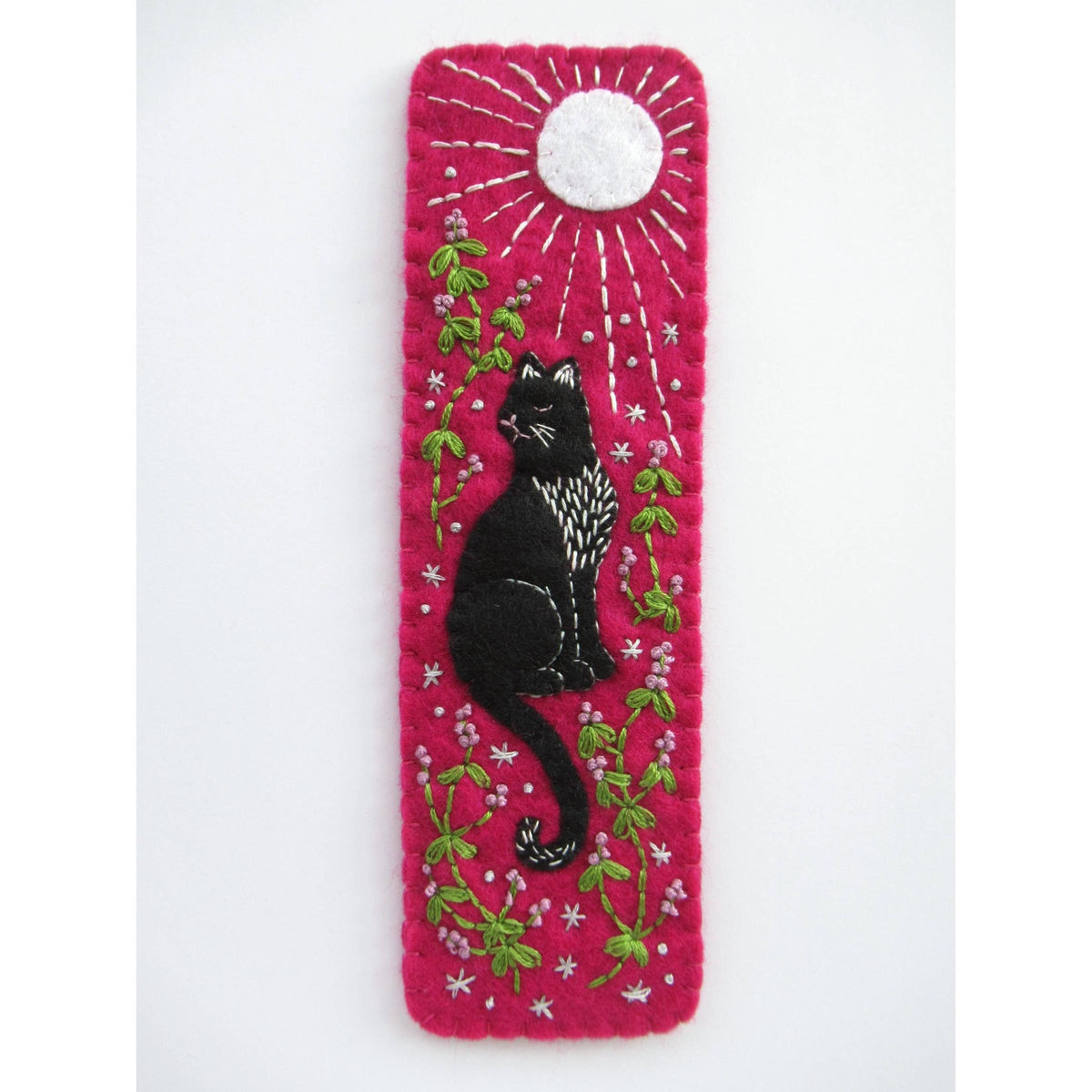 Hawthorn Handmade-Black Cat Bookmark Felt Craft Kit-craft kit-gather here online