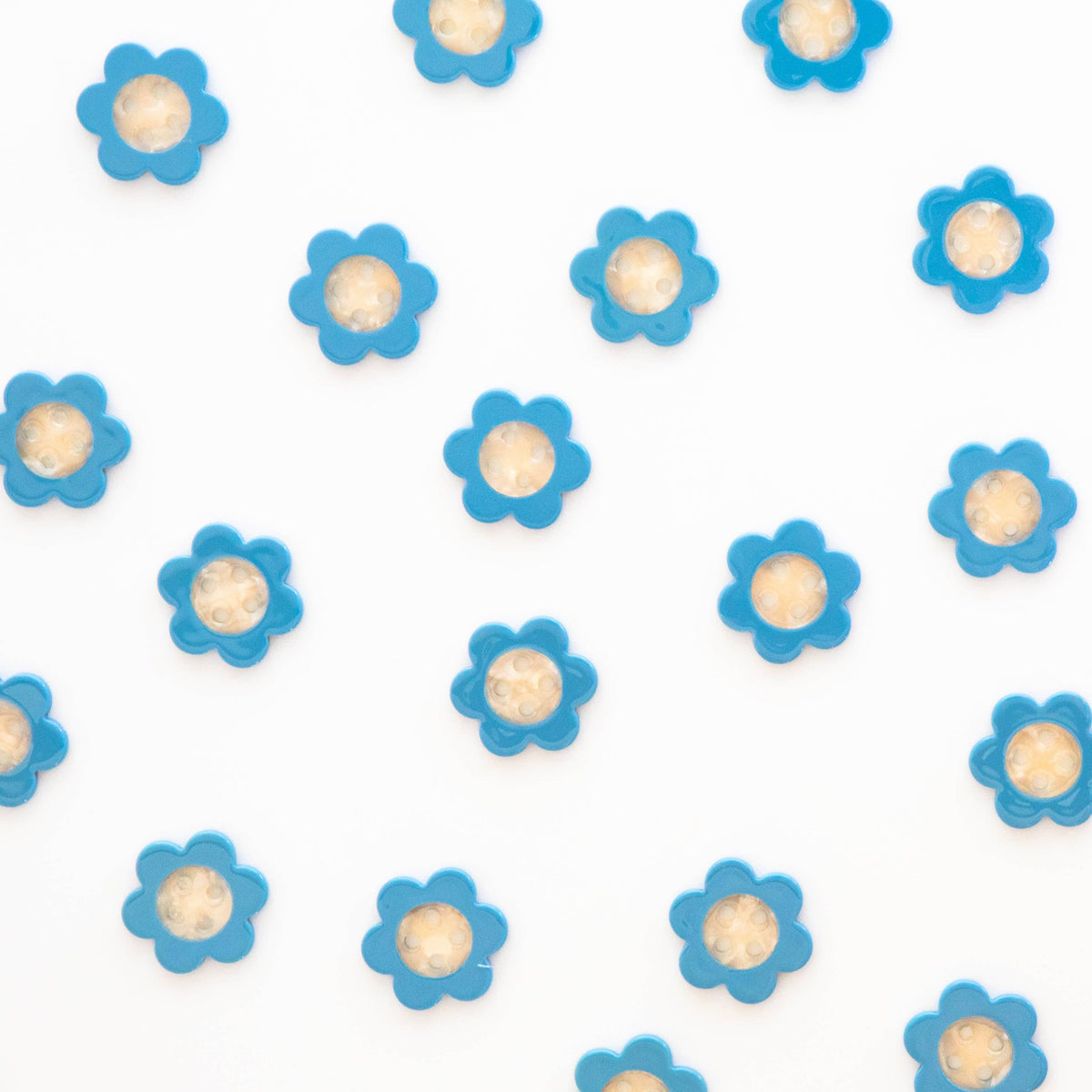 Sarah Hearts-Blue Daisy Large 1" Buttons-button-gather here online