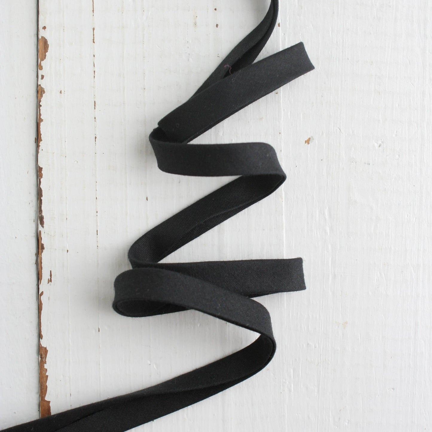 Bessie Pearl Binding Co-1/2" Double Fold Bias Binding - Black Solid-trim-gather here online