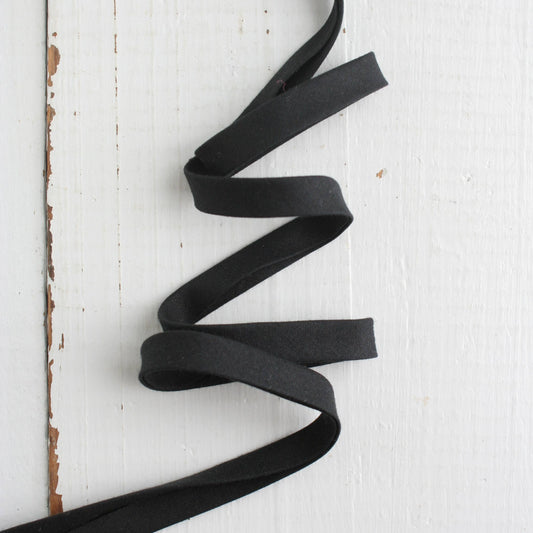Bessie Pearl Binding Co-1/2" Double Fold Bias Binding - Black Solid-trim-gather here online