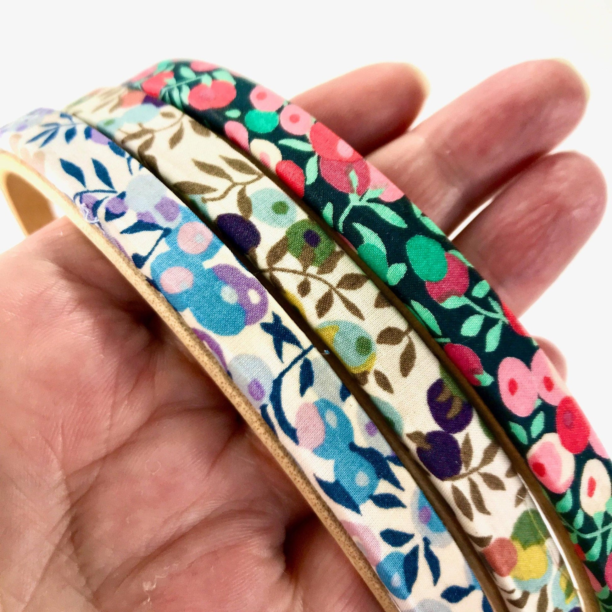 Stitchkits Crafts-6" Embroidery Hoop Collection - Wiltshire Berry Set-embroidery notion-gather here online