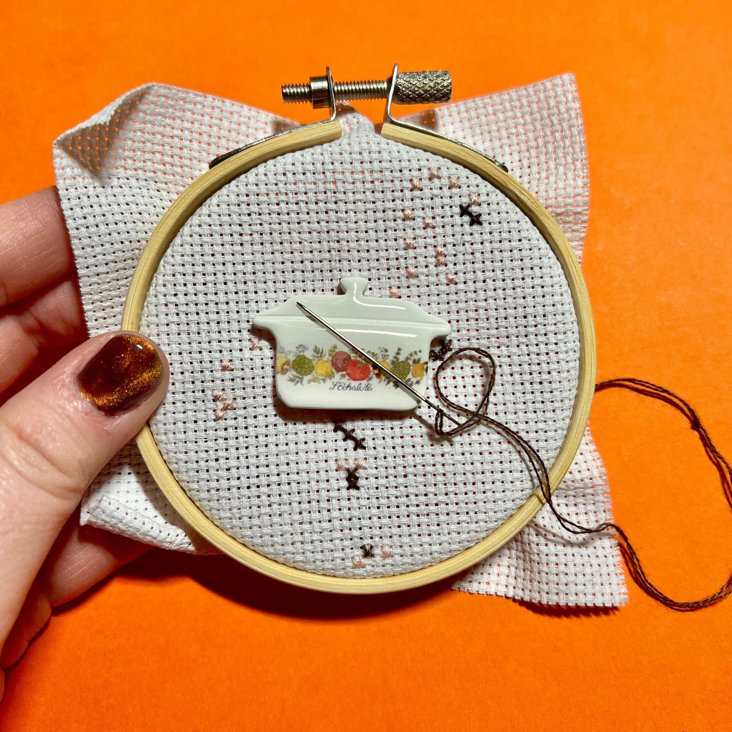 Dainty Comet-Retro Cookware Needle Minder-embroidery notion-gather here online