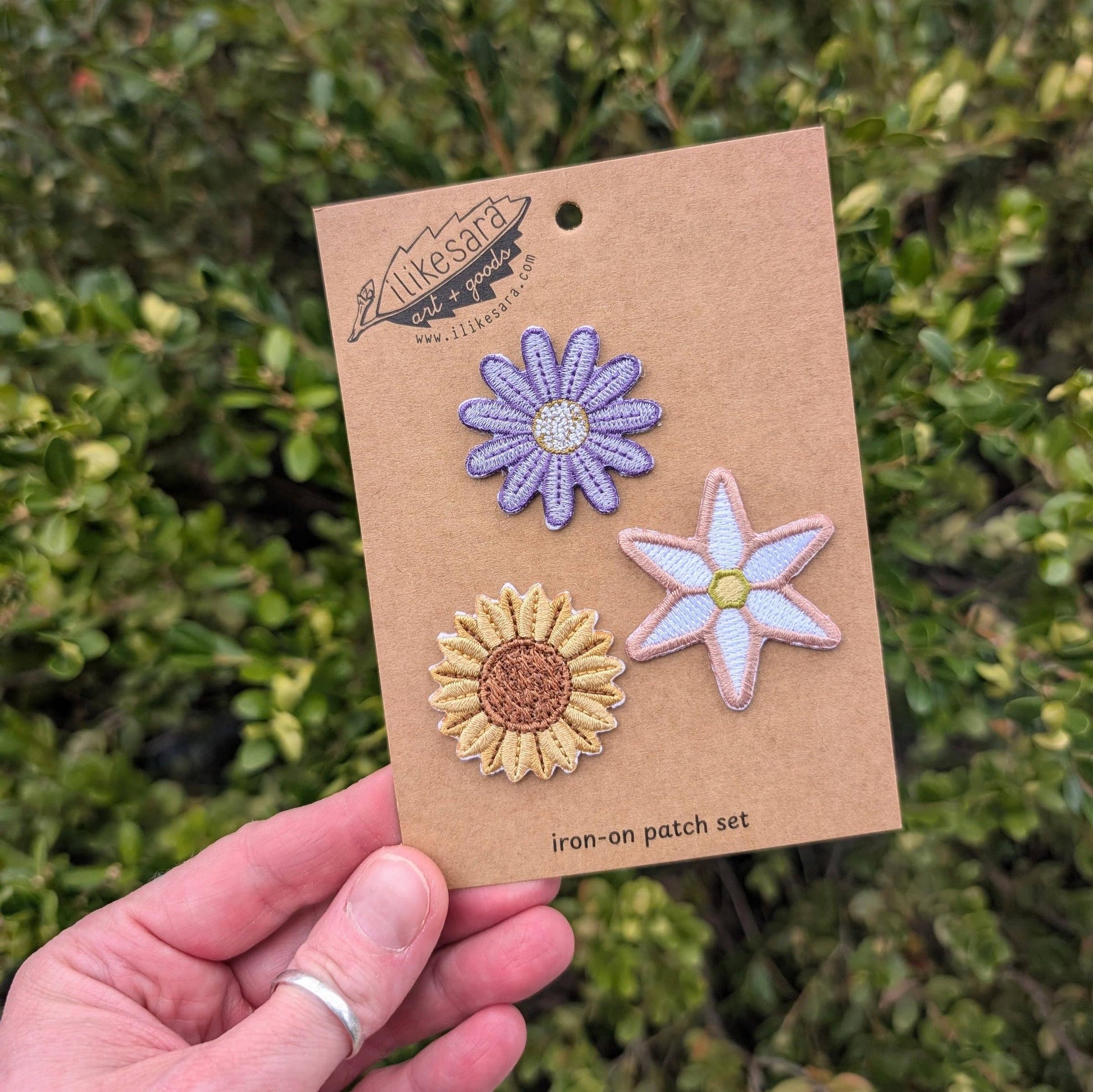 ilikesara-Iron-on patch | flower 3 patch pack - embroidered applique, daisy sunflower anemone-patches + pins-gather here online