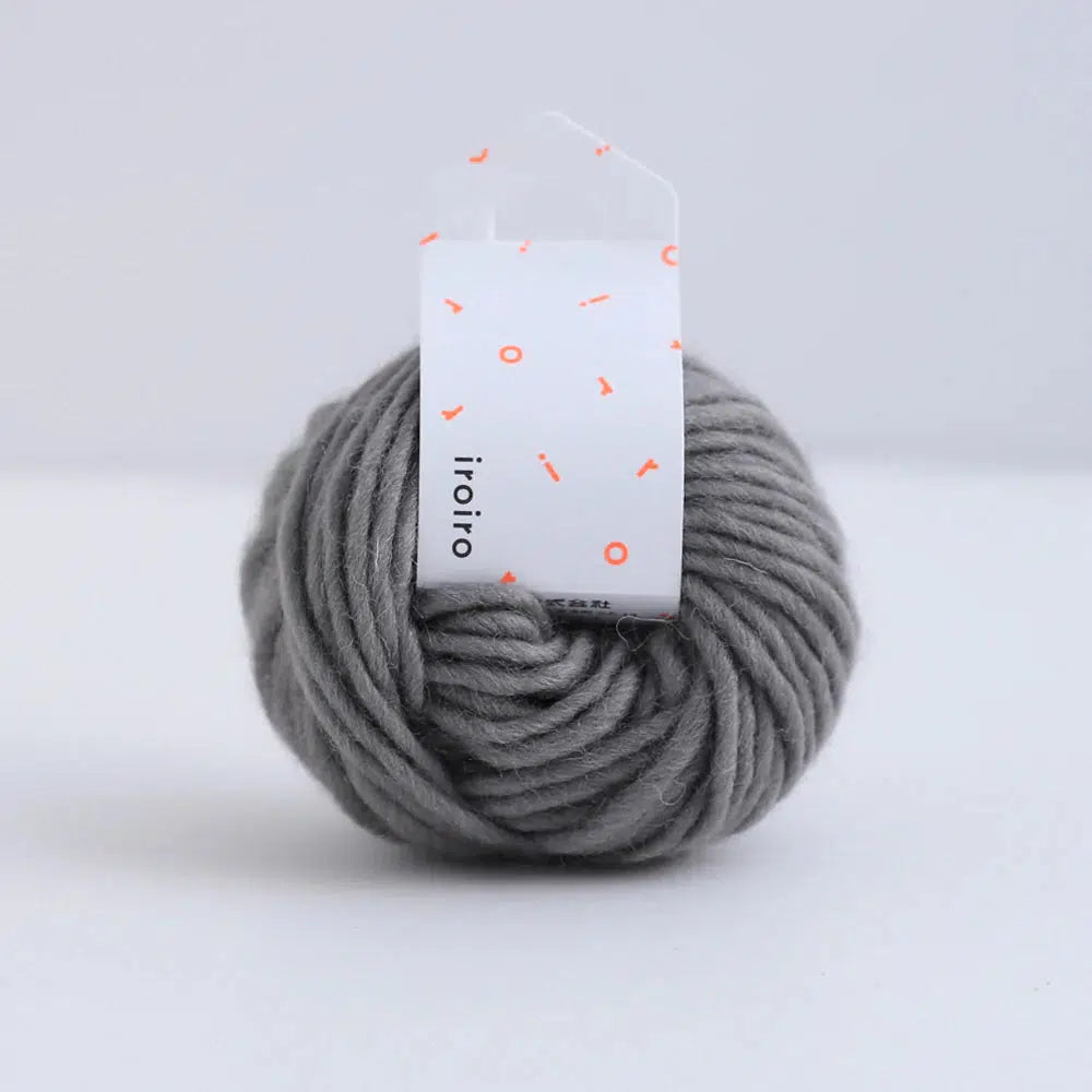 amirisu-iroiro Roving-yarn-119 Steel Grey-gather here online