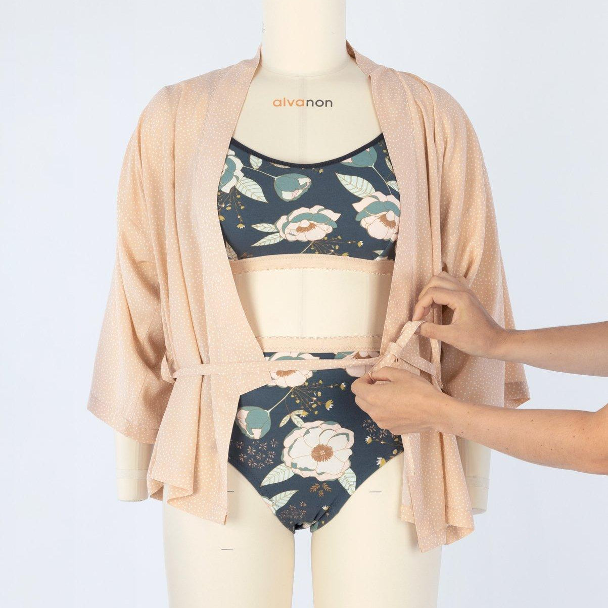 Marie-Josée Briefs with Julia Bralette and Mélanie Robe